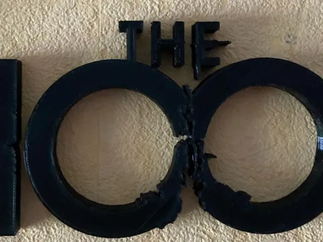 Logo The 100