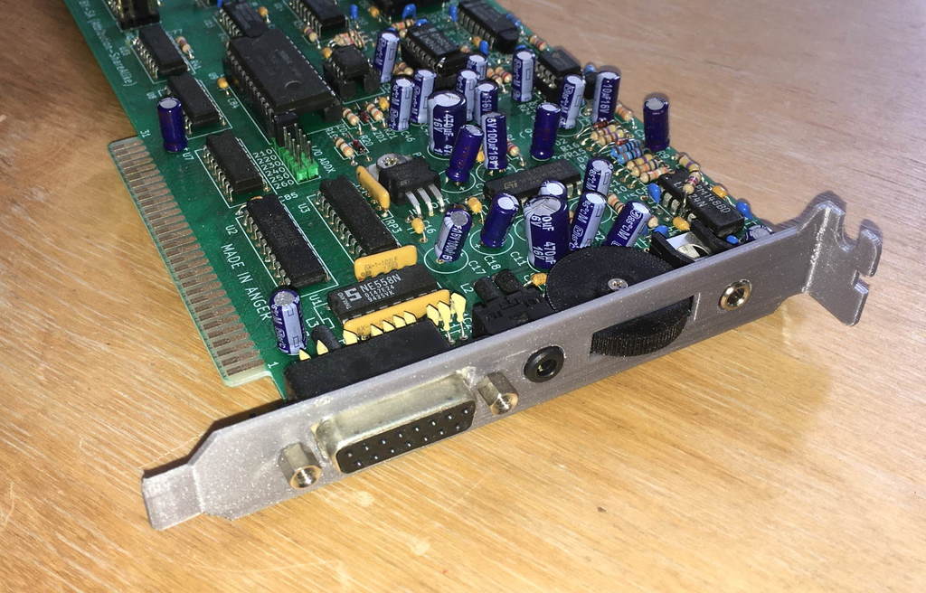 Creative Soundblaster replica 'Snark Barker' CT1320 - Retro ISA PC Soundcard - Card Bracket & Volume Wheel