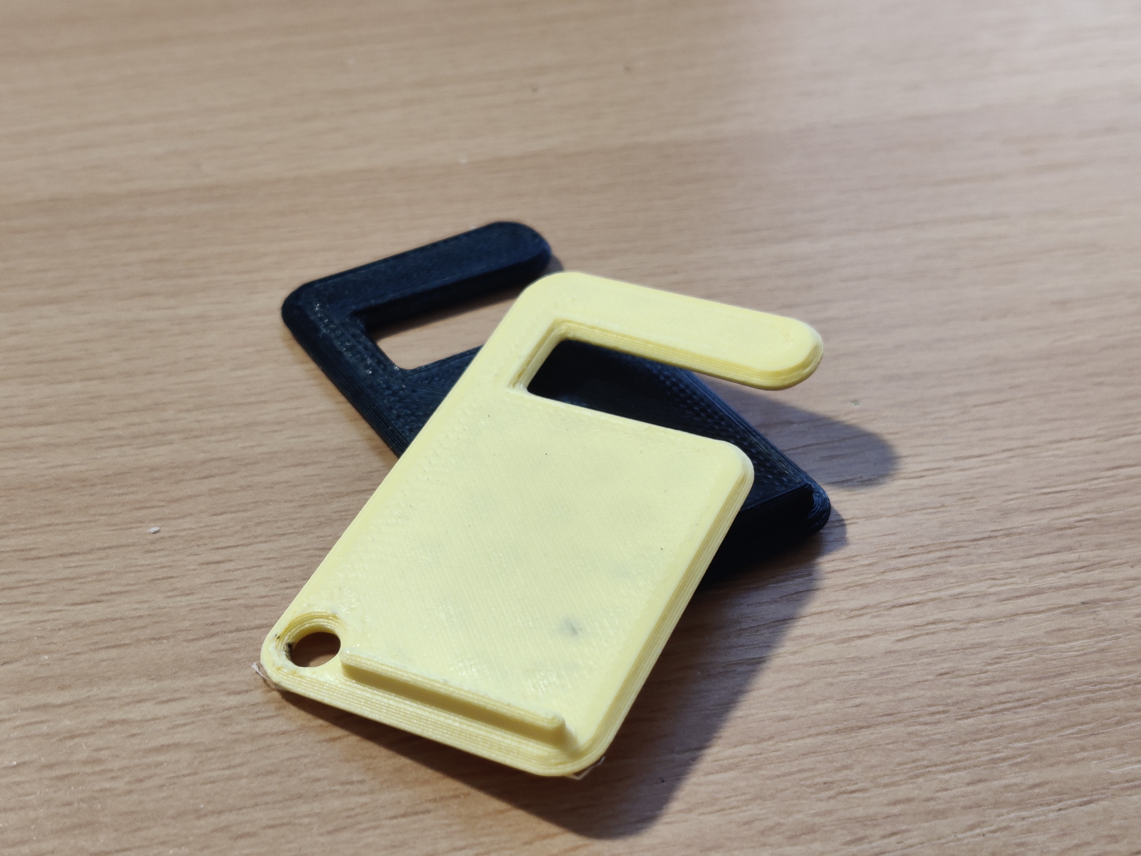 Miniatura 2 do modelo 3D Keychain Phone Stand