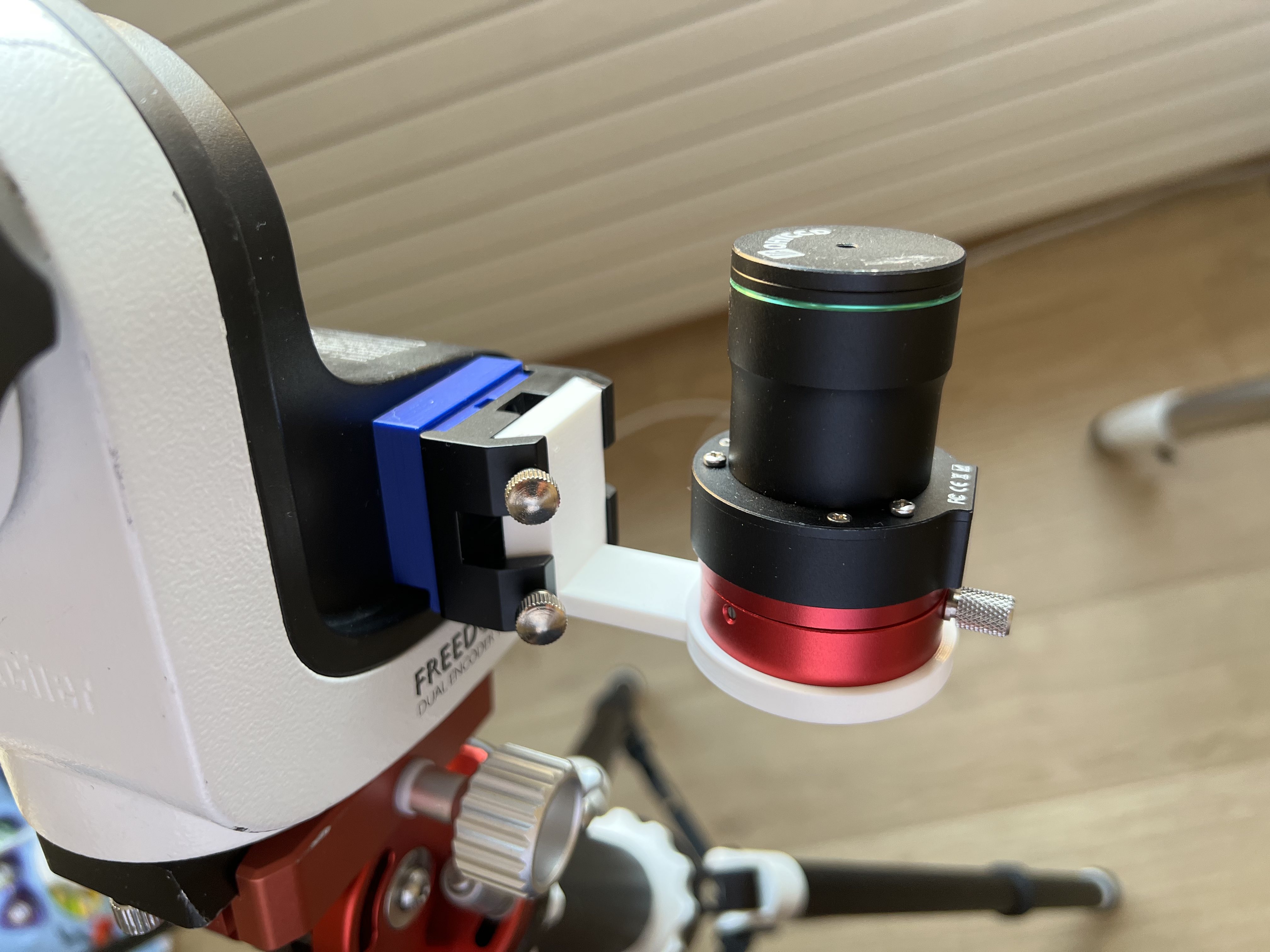Polemaster support for dovetail mounting base.