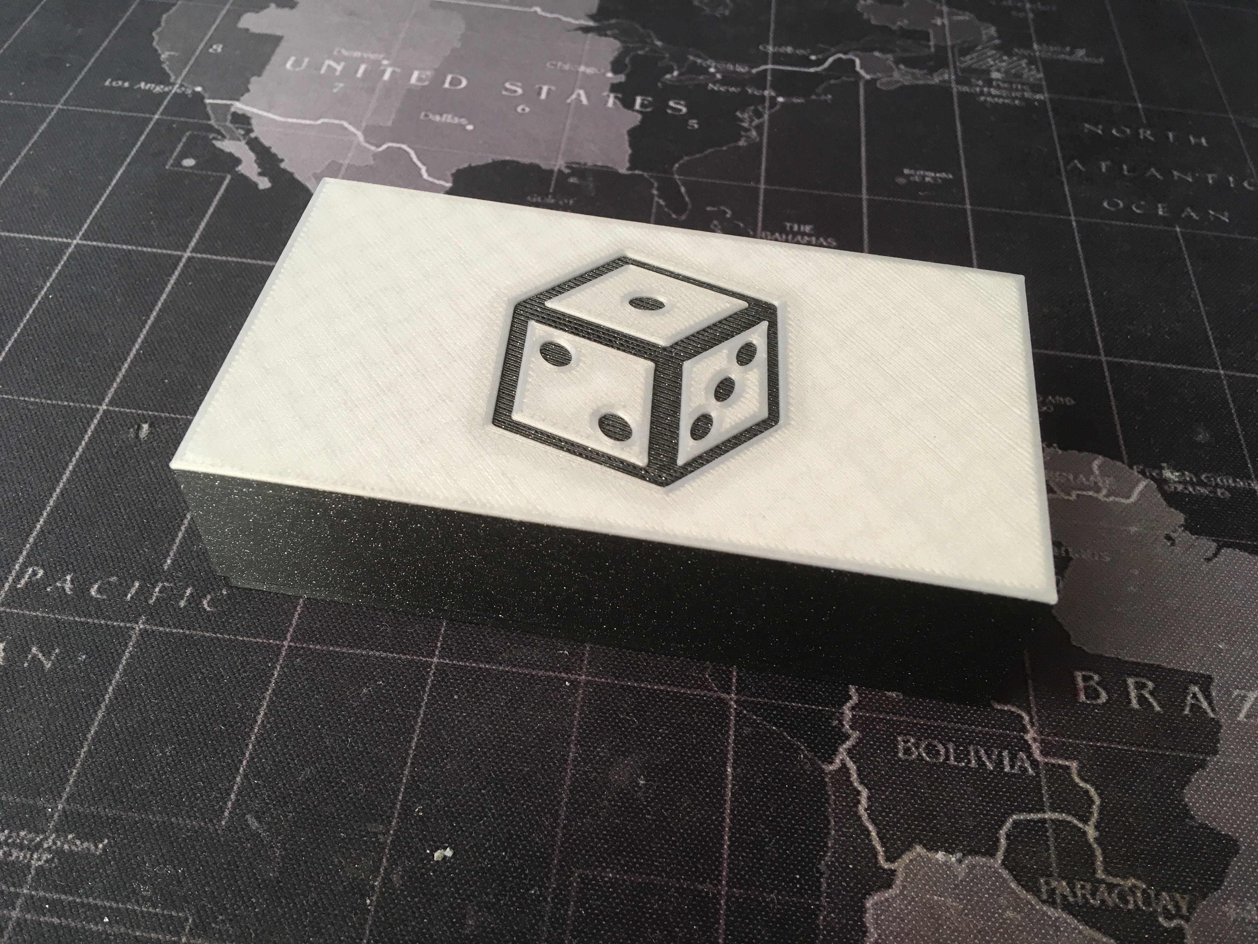 Miniatura 2 do modelo 3D Simple Dice Box