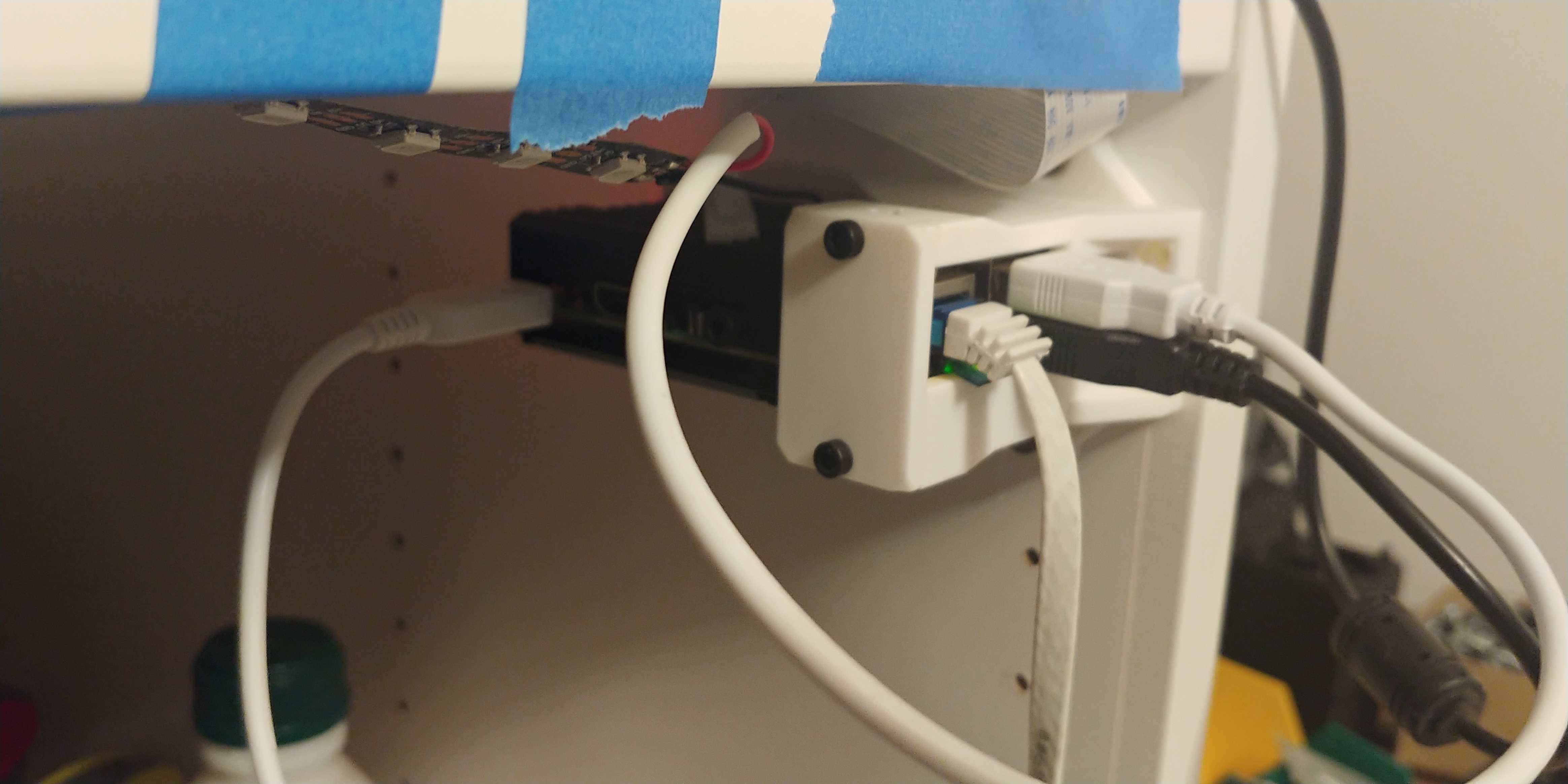 Raspberry Pi Mounting Bracket for IKEA Platsa with free GPIO, Ethernet and all USB