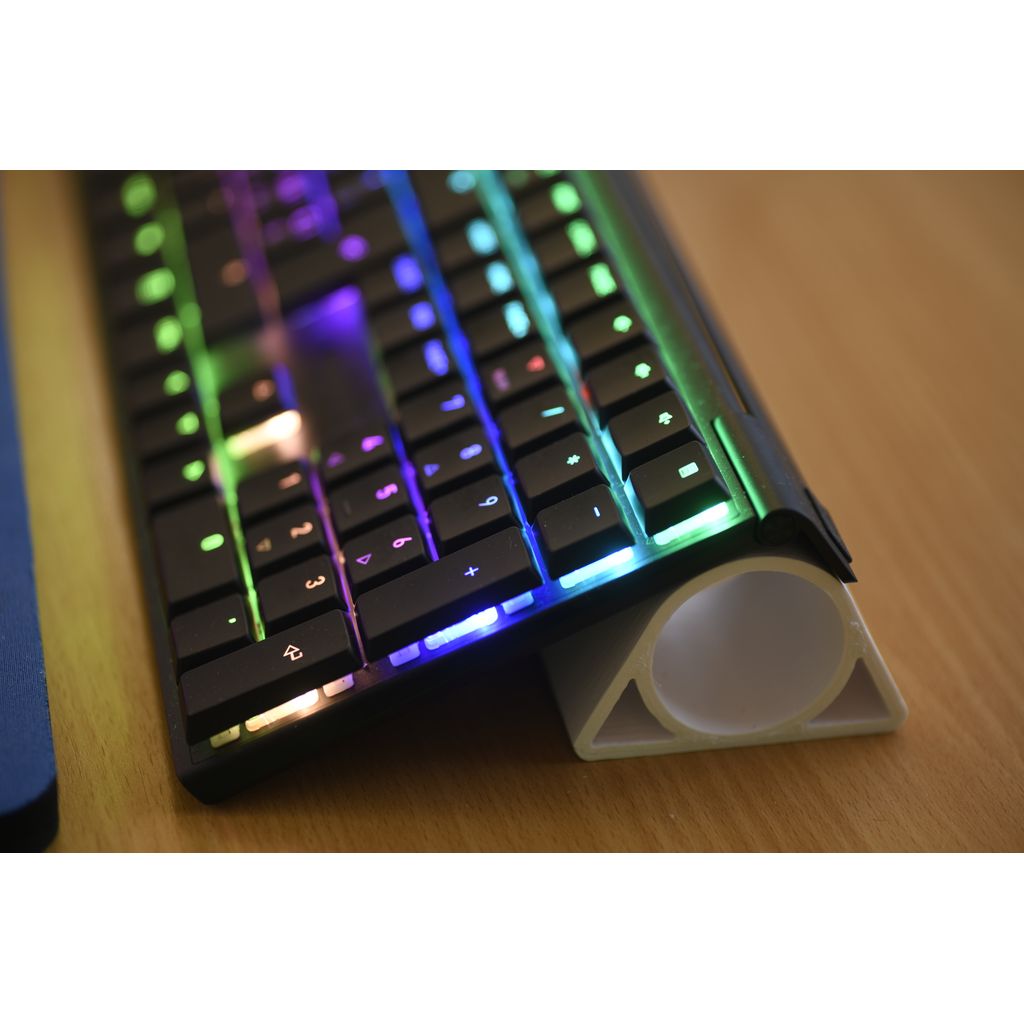 Tastatur erhöhung. (Keyboard elevation)