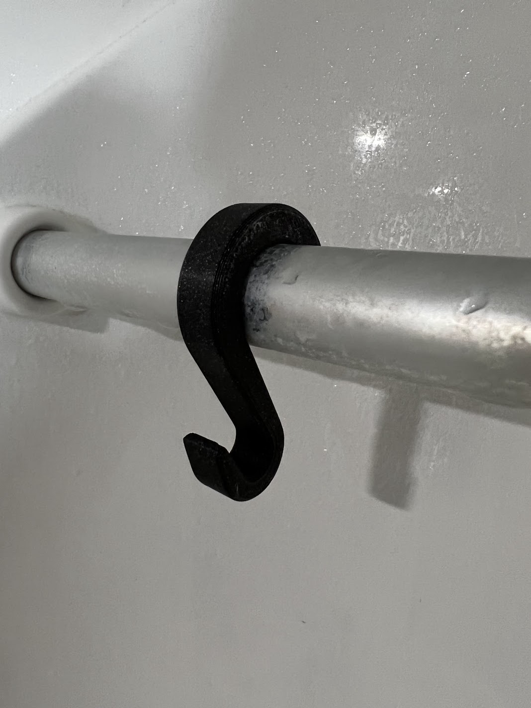Shower Hook by Canardiain Download free STL model