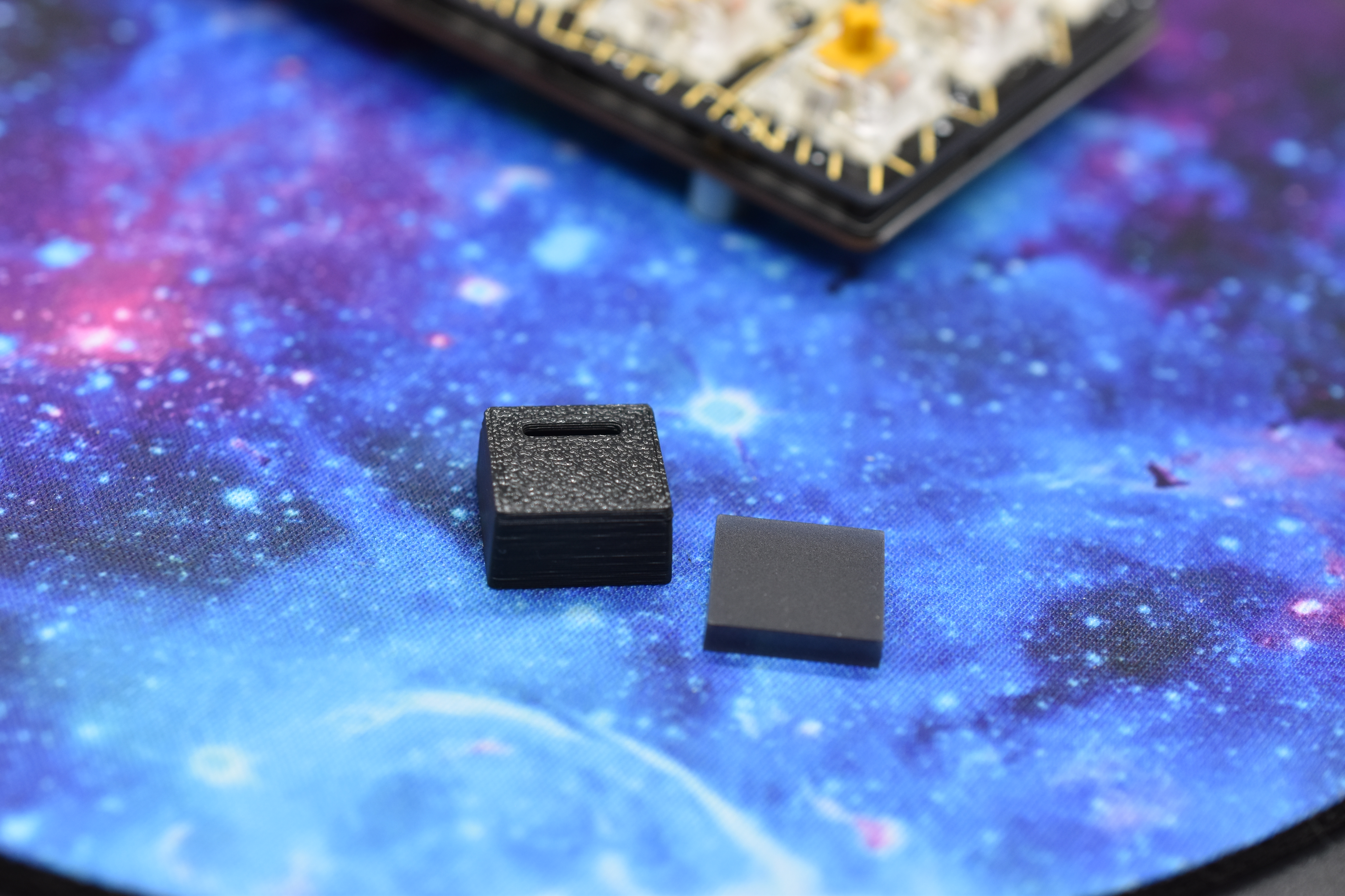 Miniatura 4 do modelo 3D Custom "smol" keycap