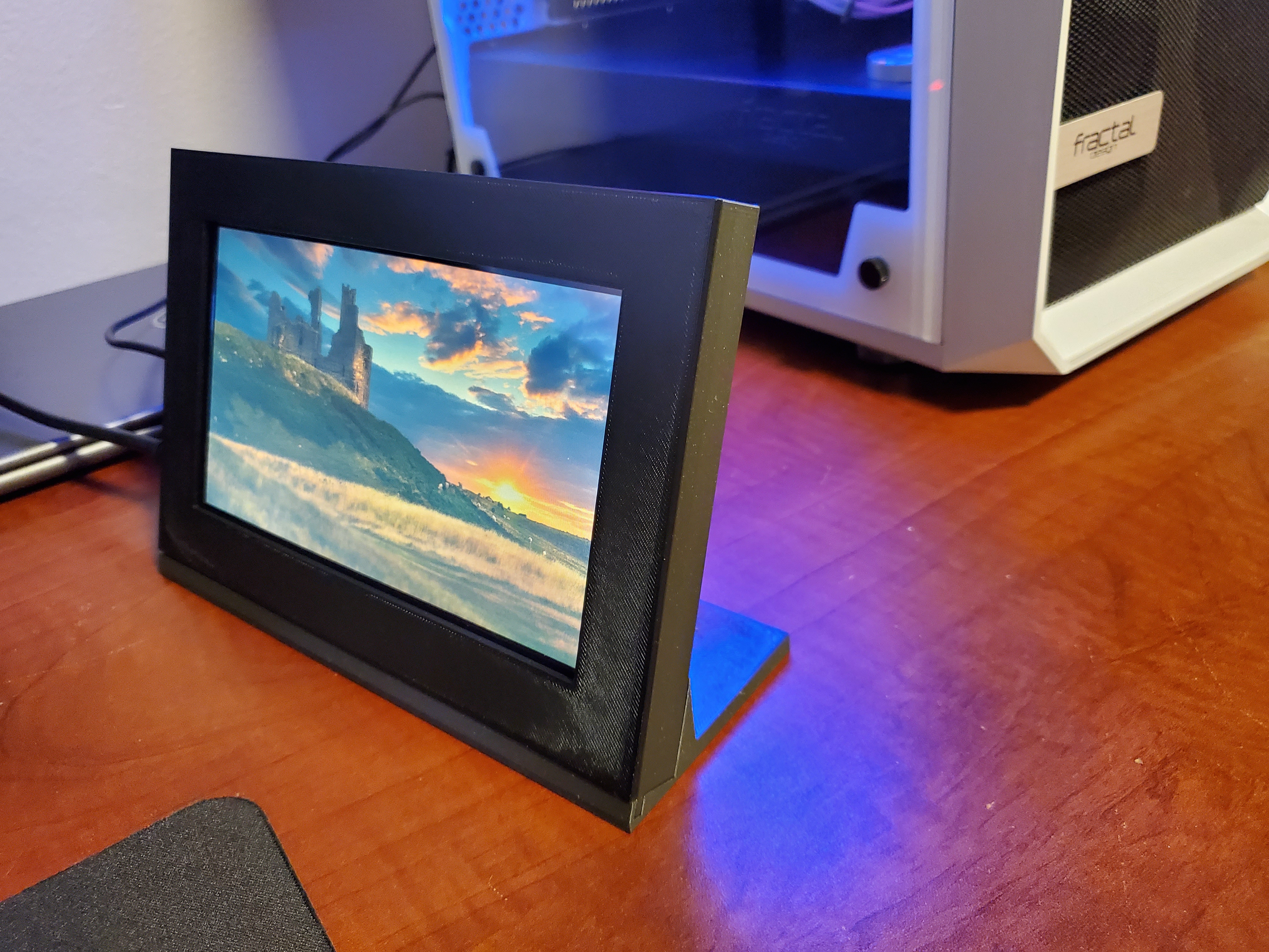 RPi Touchscreen Frame & Stand