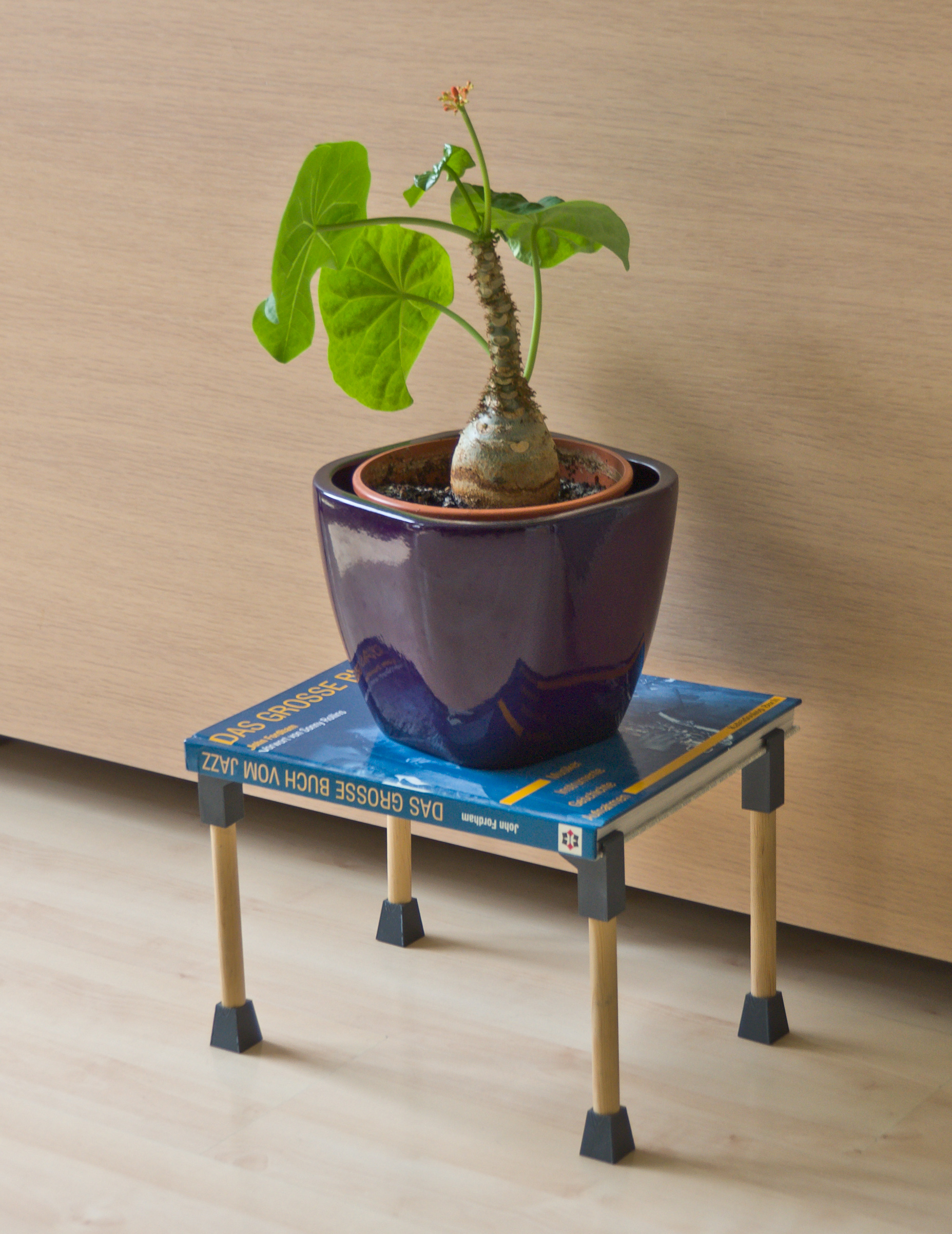 BookTable, upcycle your favorite book and take it to the next level.