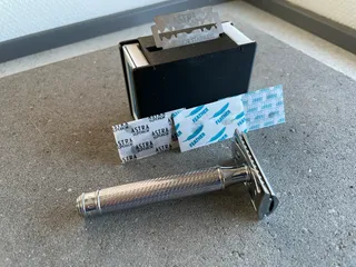 Shower wall hanging safety razor holder (parameterized!) by