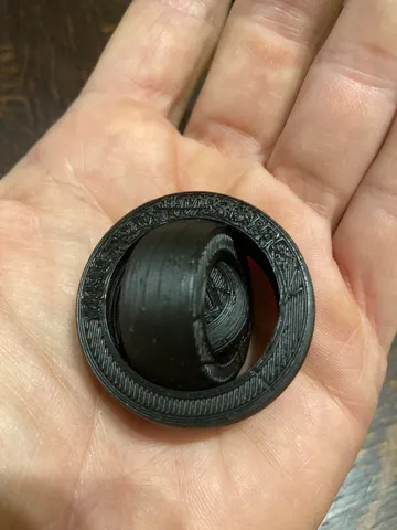 Simple gyro fidget toy