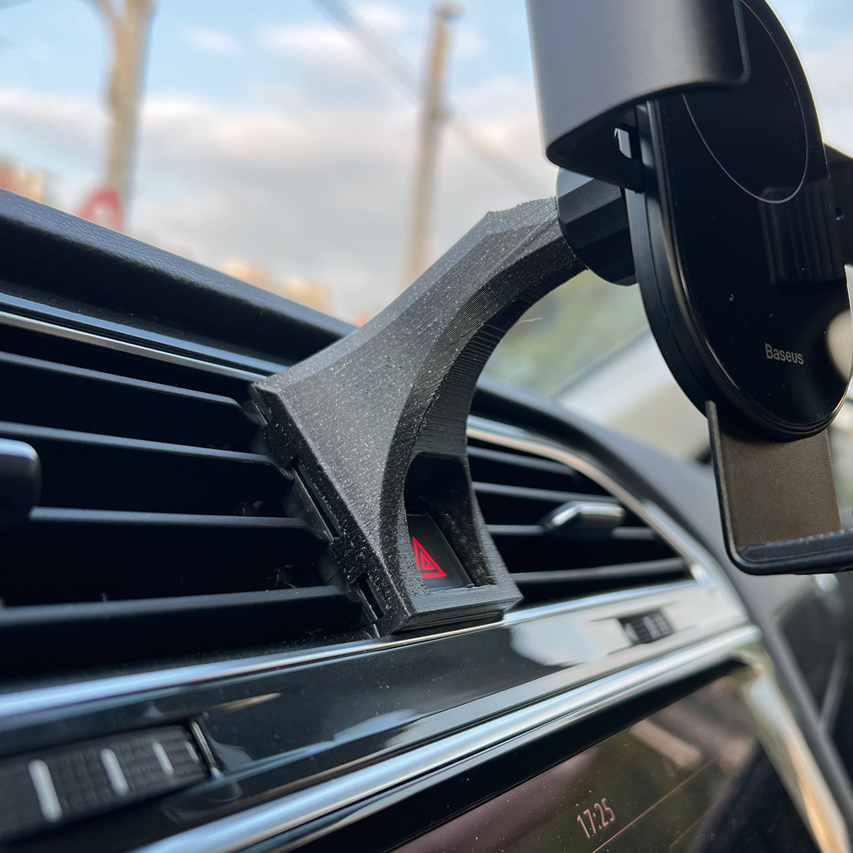 V2 Mobile phone holder ball mount base for VW Volkswagen Tiguan II AD1