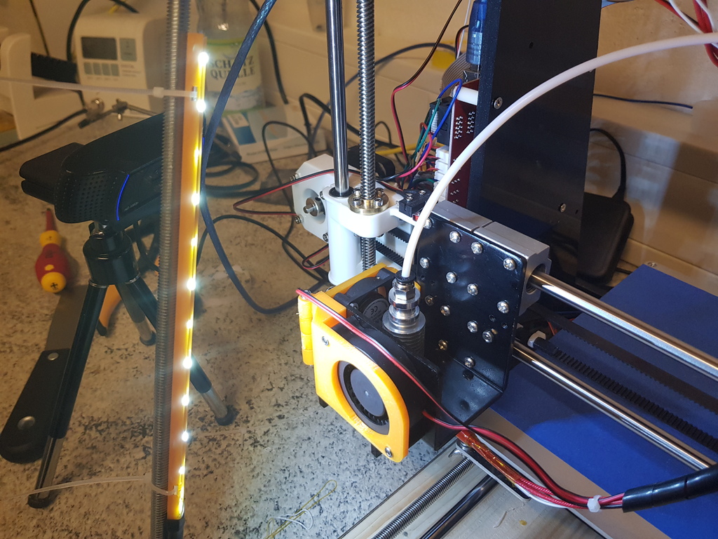 LED Strip Holder for Anet A8 Diagonal reinforcement