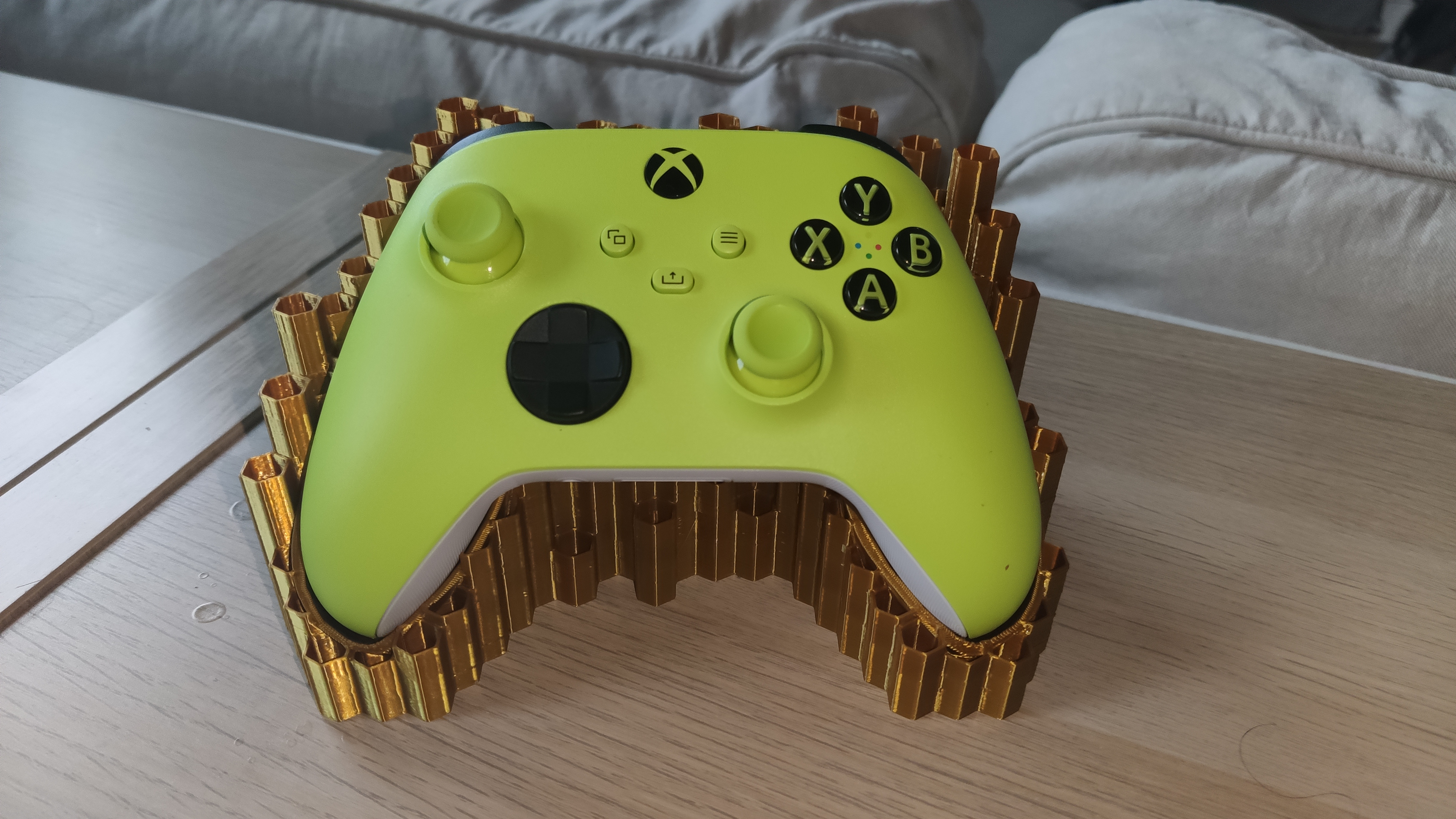 Miniatura 9 do modelo 3D Xbox controller stand