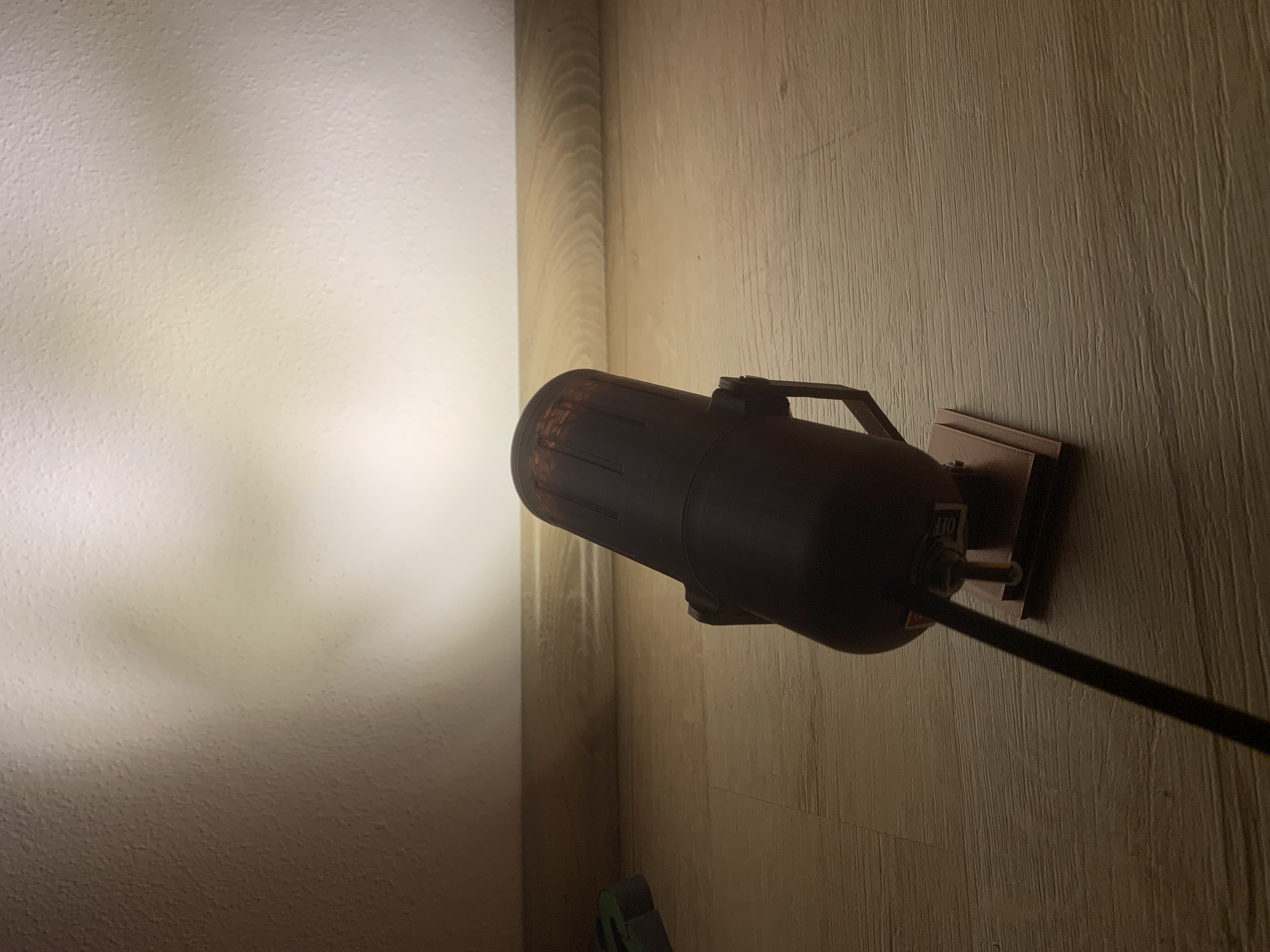 Miniatura 4 do modelo 3D Bat-Signal