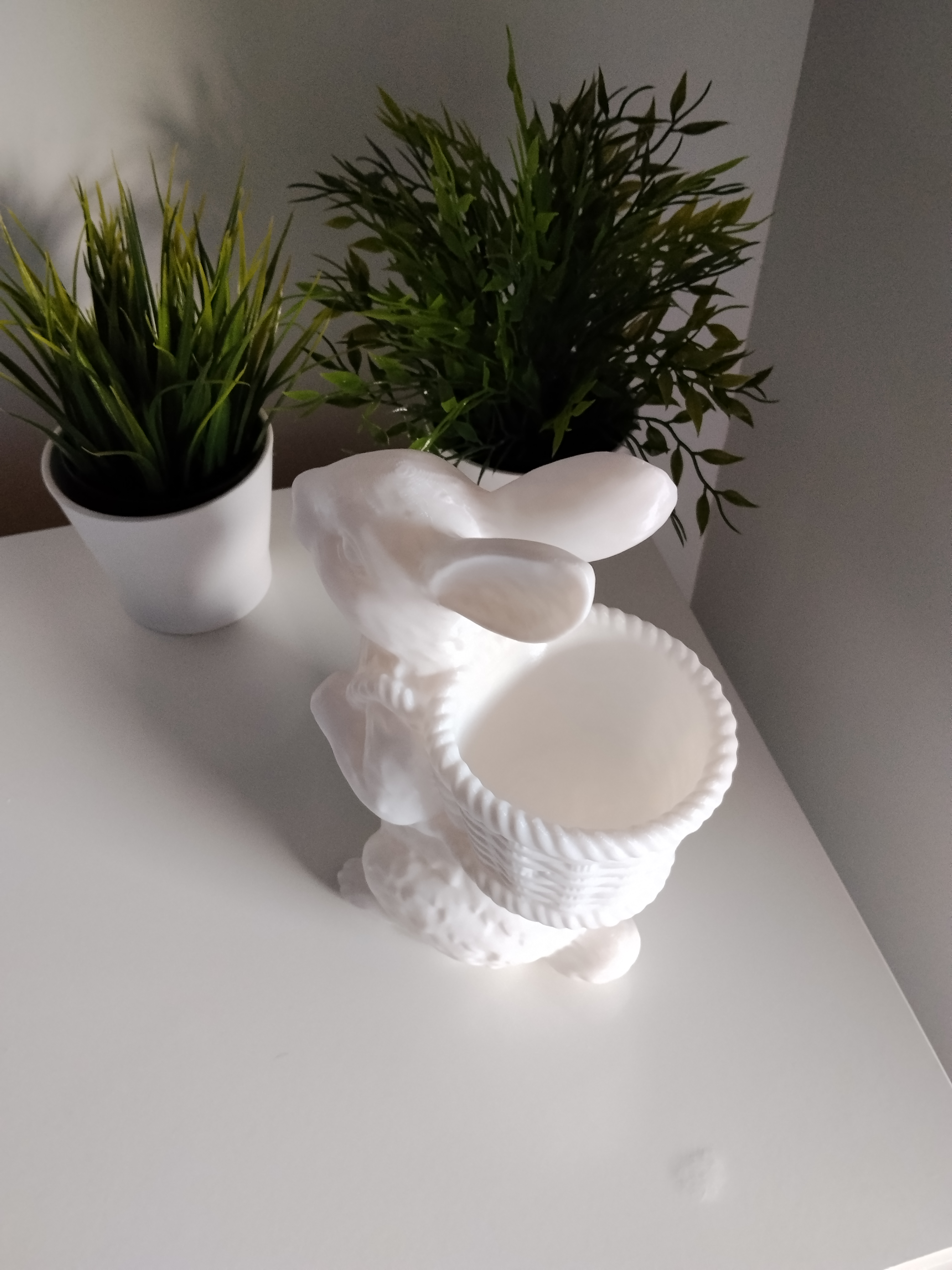 Miniatura 8 do modelo 3D Easter flowerpot white rabbit