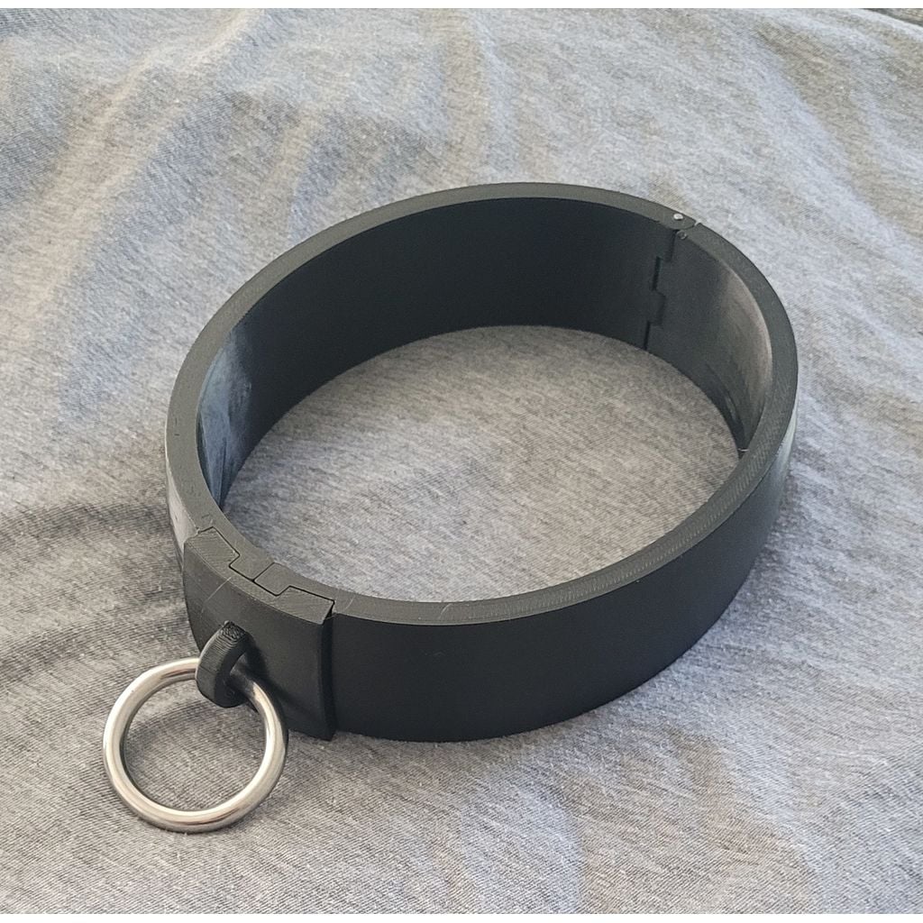 BDSM Collar - padlock