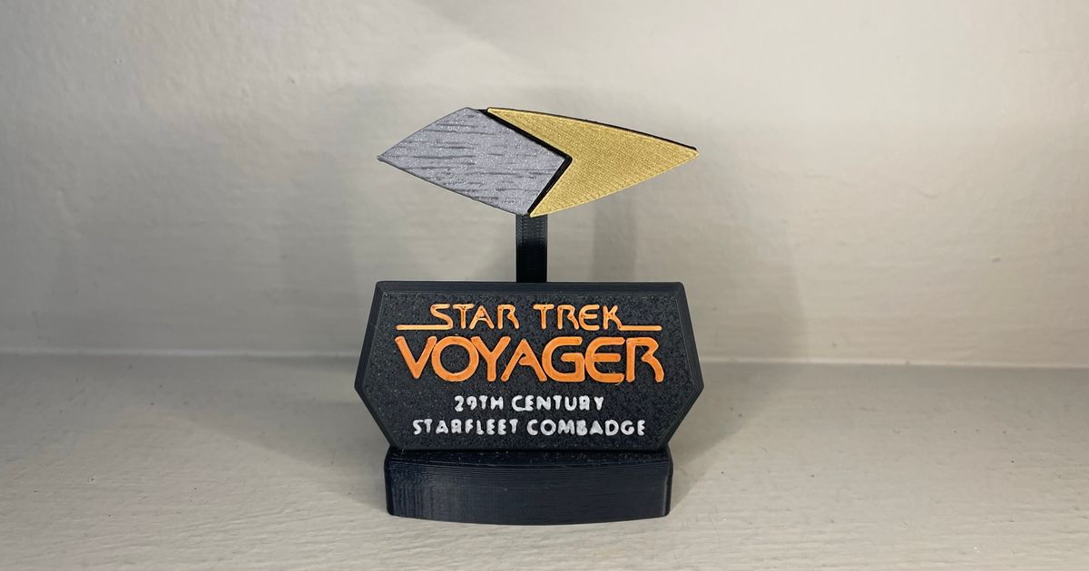 Star Trek: Voyager 29th Century Combadge By 𝗨𝗻𝗶𝗺𝗮𝘁𝗿𝗶𝘅𝗥𝗲𝗱🪐🌠 | Download ...