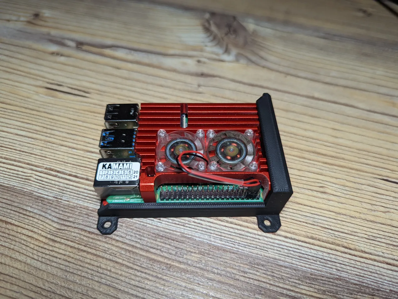 Raspberry Pi 4 Radiator Wallmount by Shinngo | Download free STL model ...