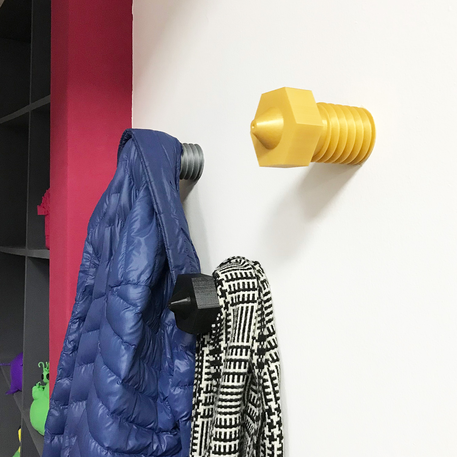 The Nozzle Hanger