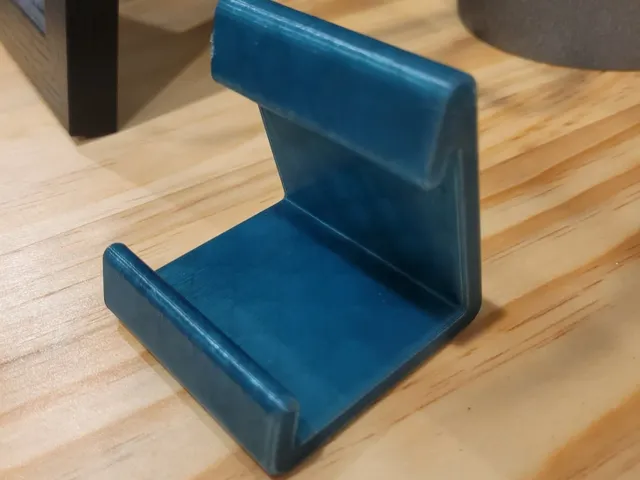 Phone/tablet stand