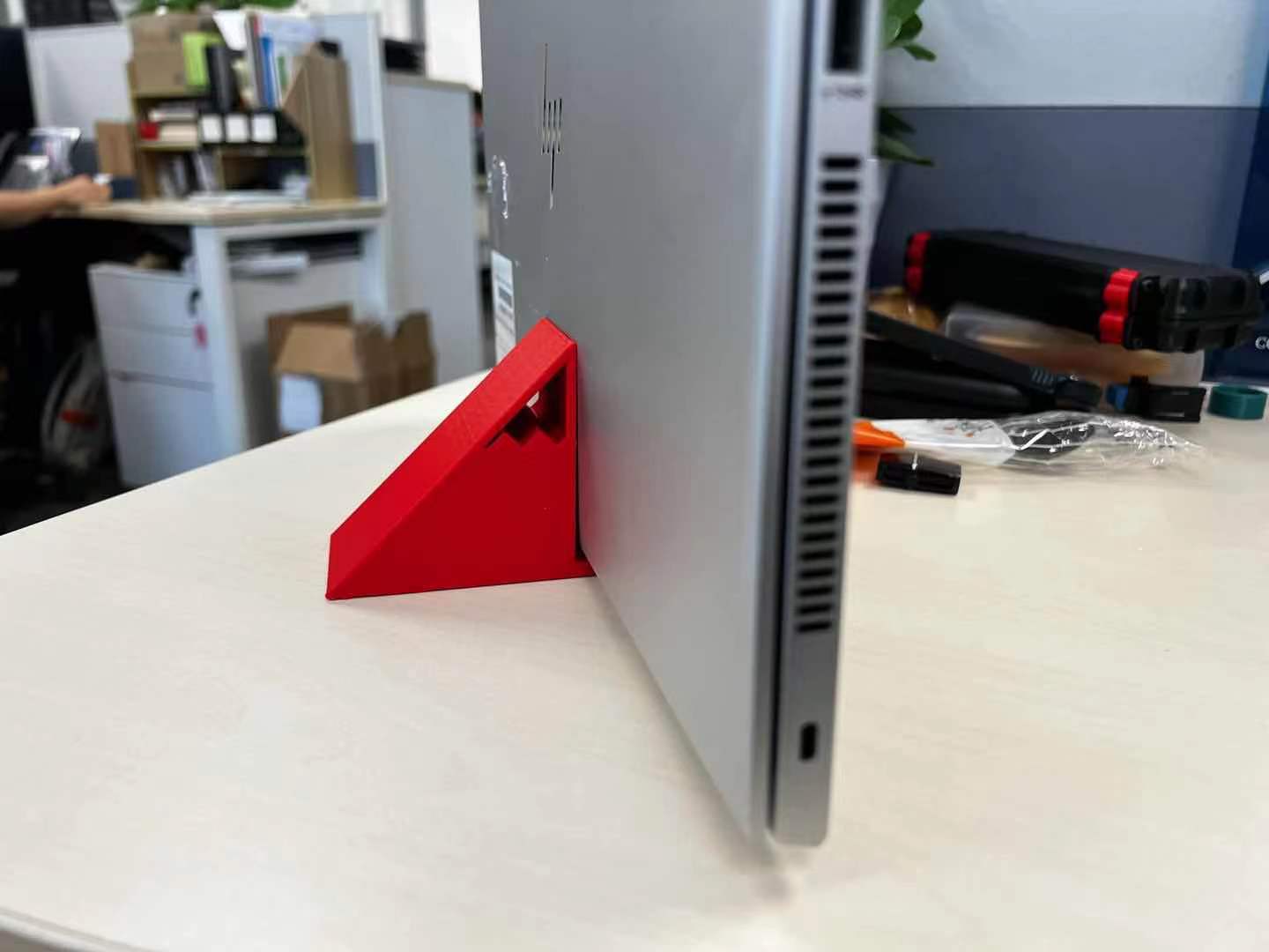 Fuji Mountain Laptop vertical stand