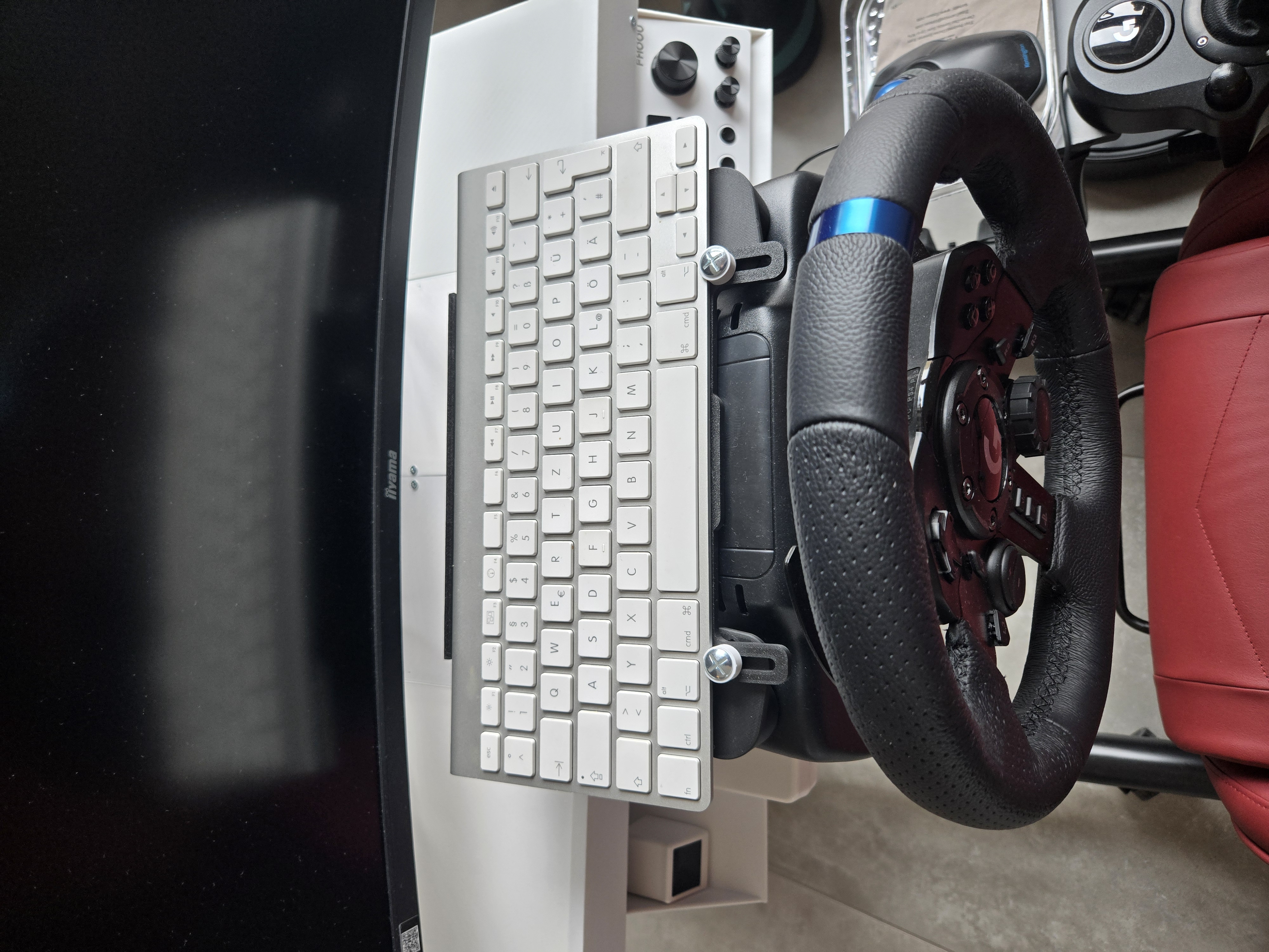 Apple Magic Keypoard Holder for Logitech G923 G29 G920