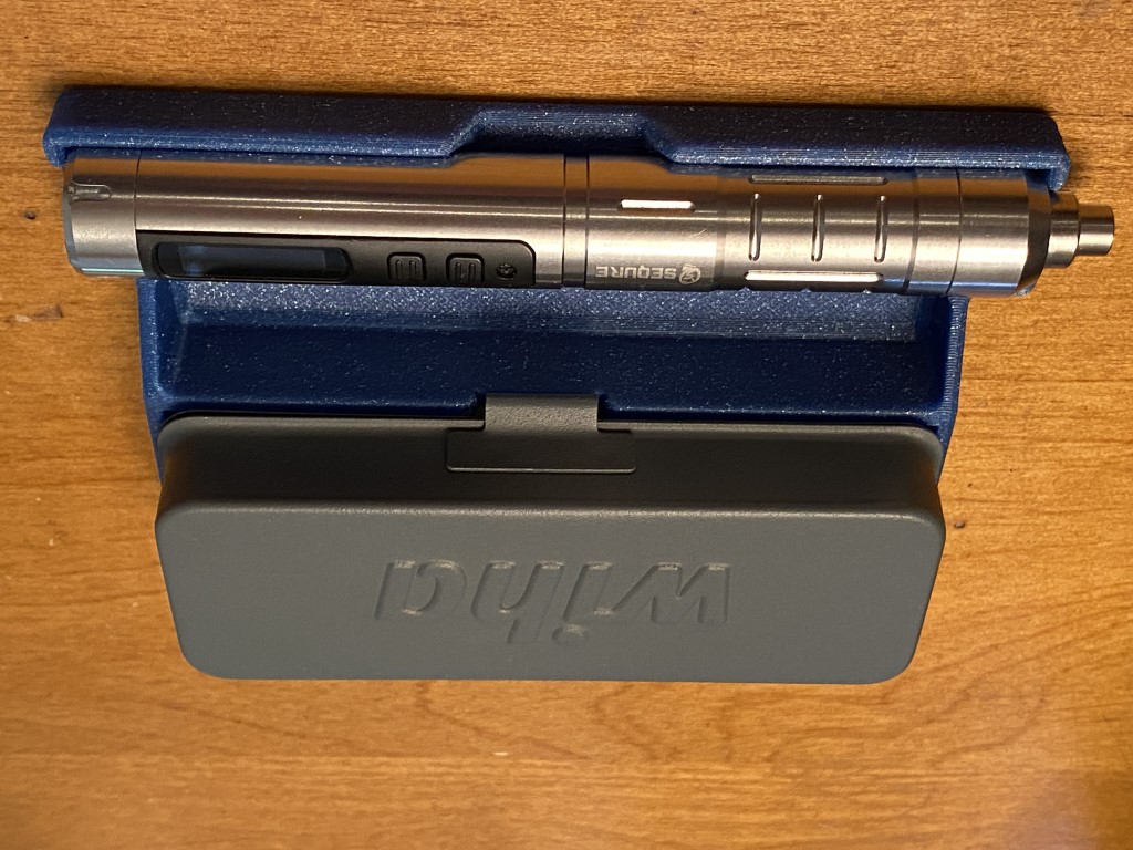 SQ-ES126 and Wiha Go Box MicroBits Stand