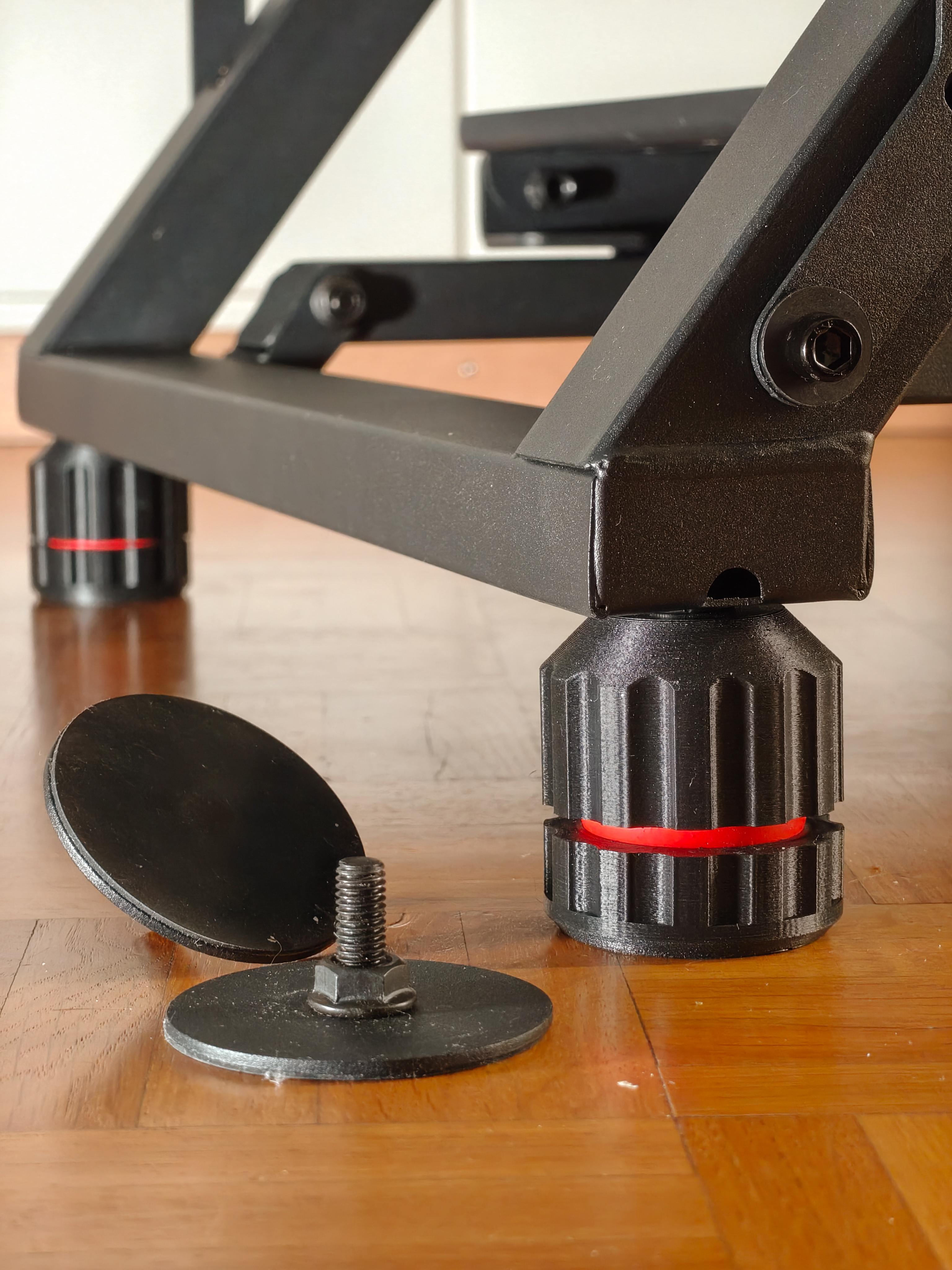 Dampening feet for simrig using squash balls