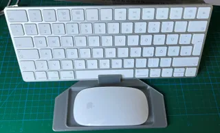 Ablage für Apple Magic Maus - Tastatur