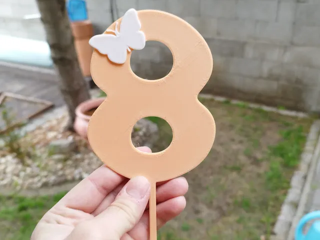 CAKE TOPPER number 8