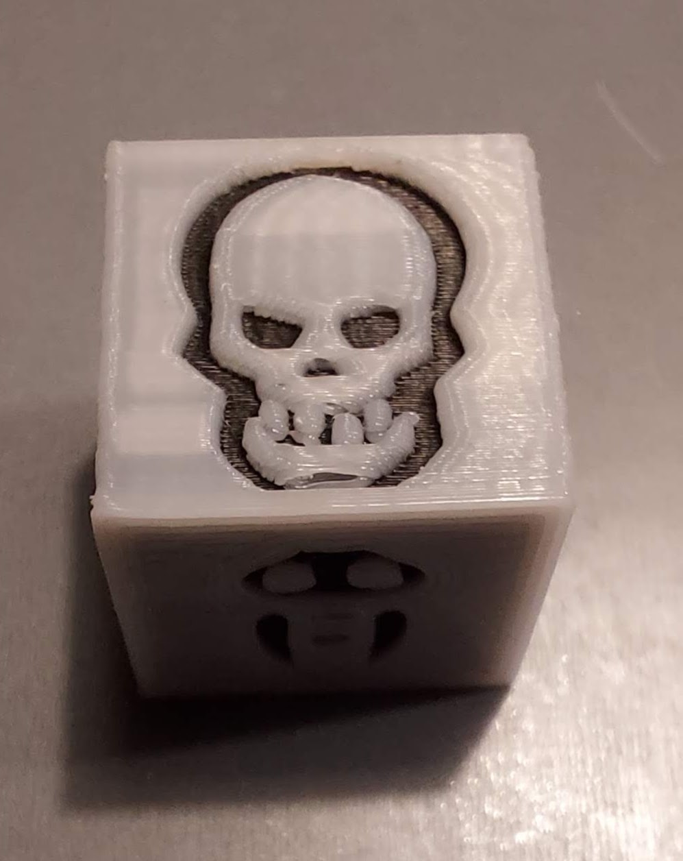 HeroQuest Dice (multicolored) by garrets Download free STL model