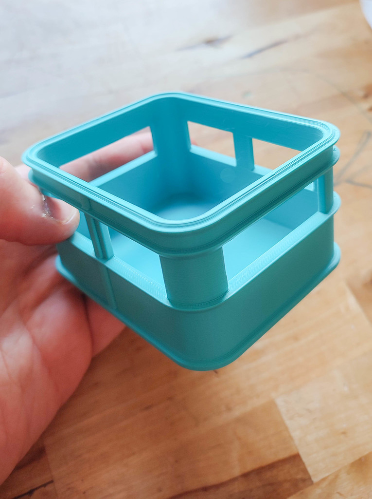 Miniatura 2 do modelo 3D Stackable Storage Box in bottle box / crate optix