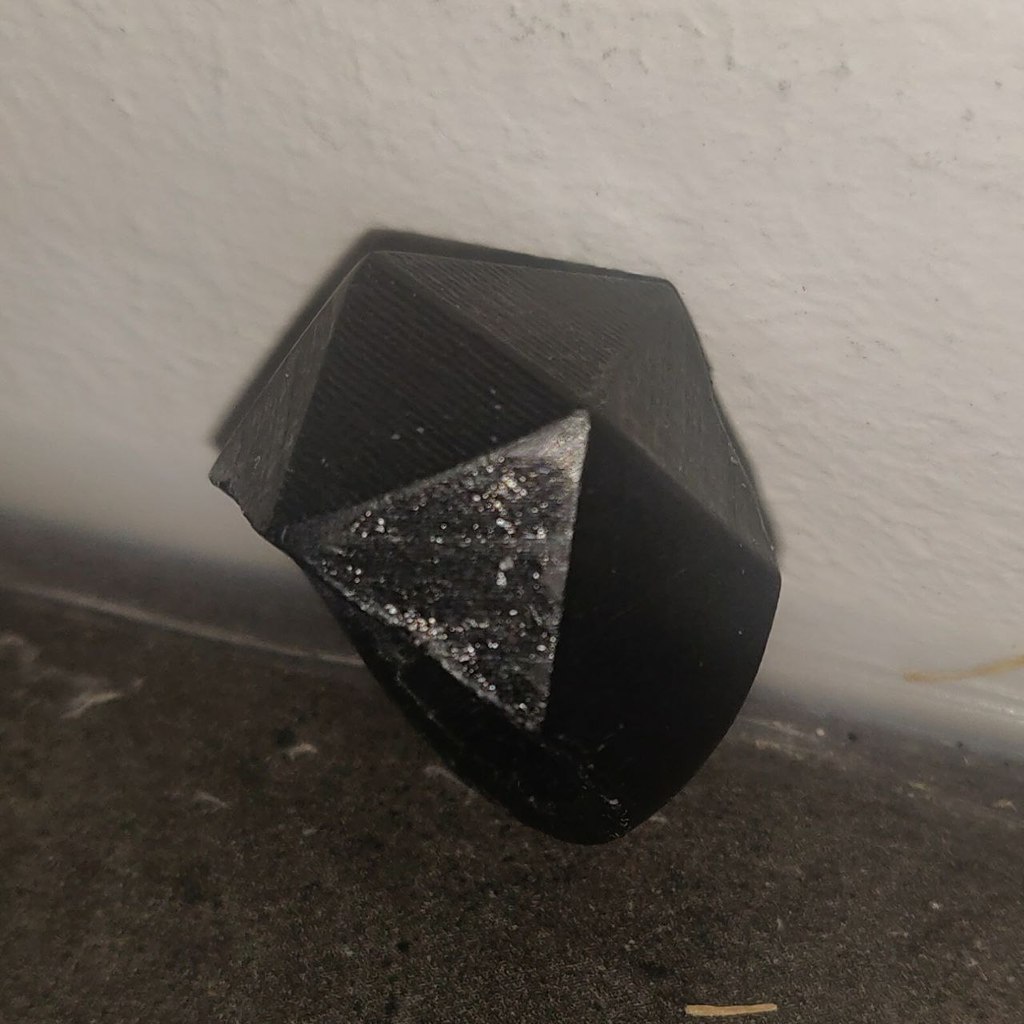 Miniatura 4 do modelo 3D Icosahedron Ring