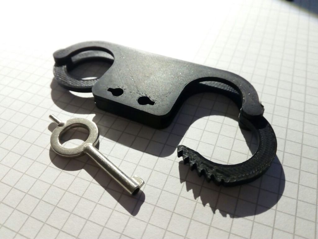 Thumbcuffs