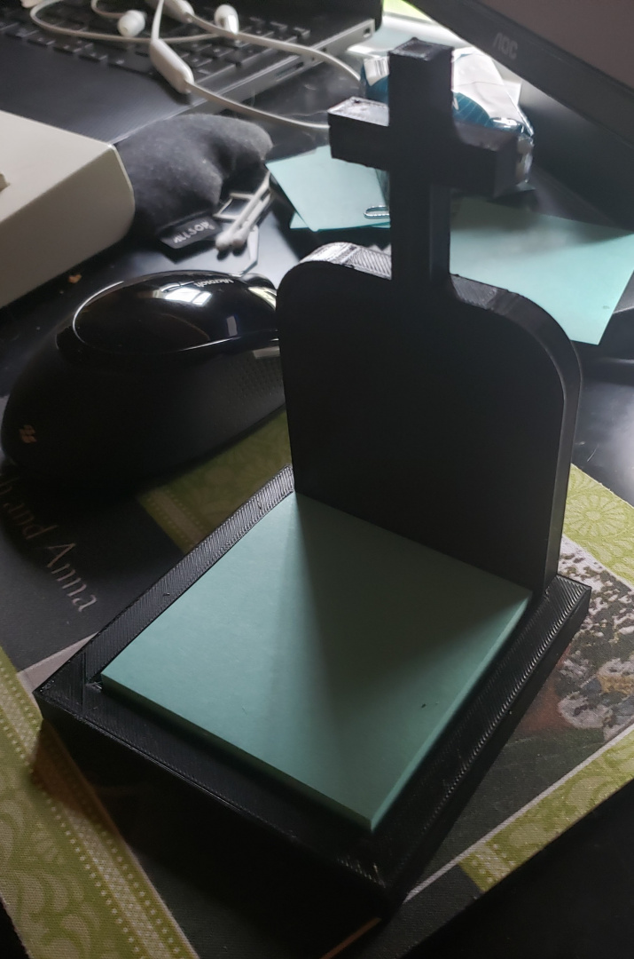 Low Poly Tombstone Post-It Note holder