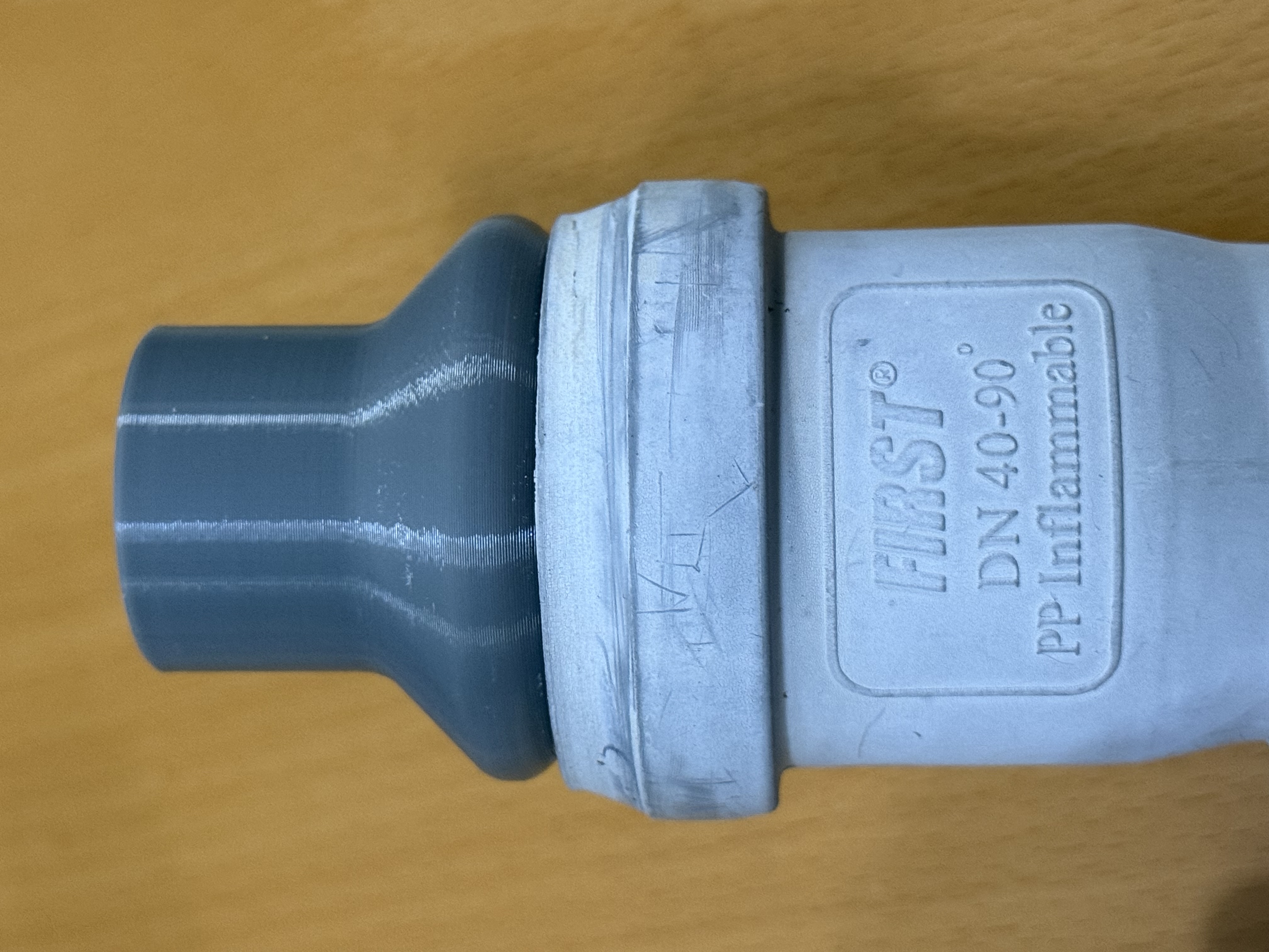 Washing machine drain hose adapter to DIN 32/40/50/75/110 standard sewage pipe (No supports needed)