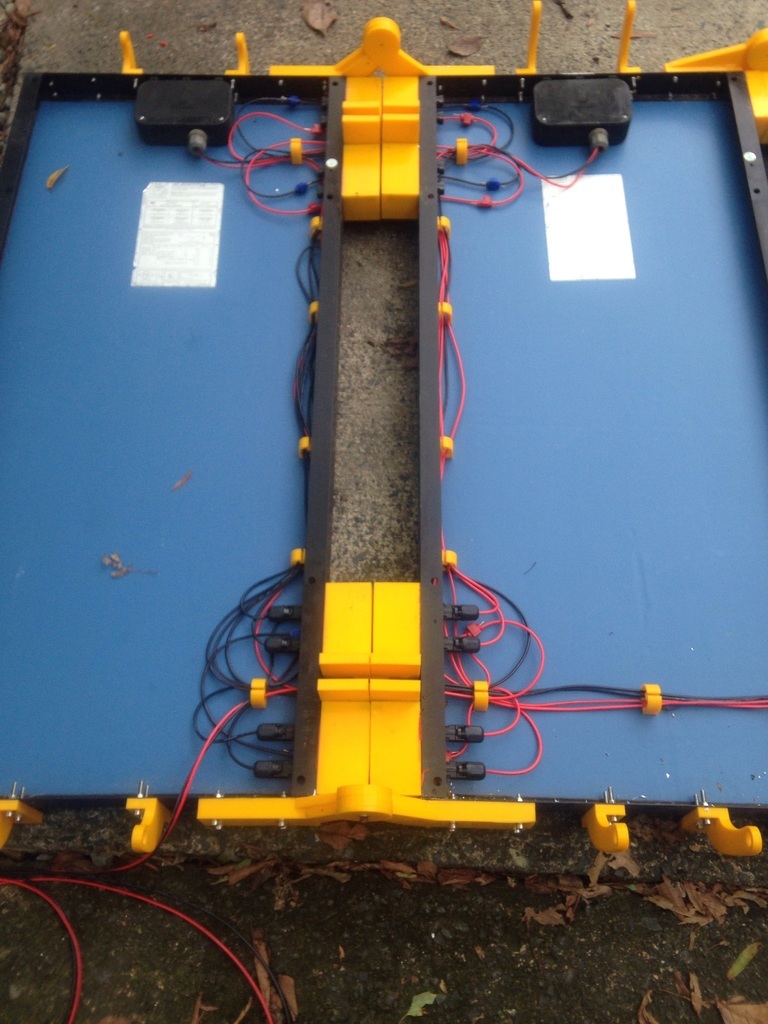 High output mobile solar array — miniatura 30