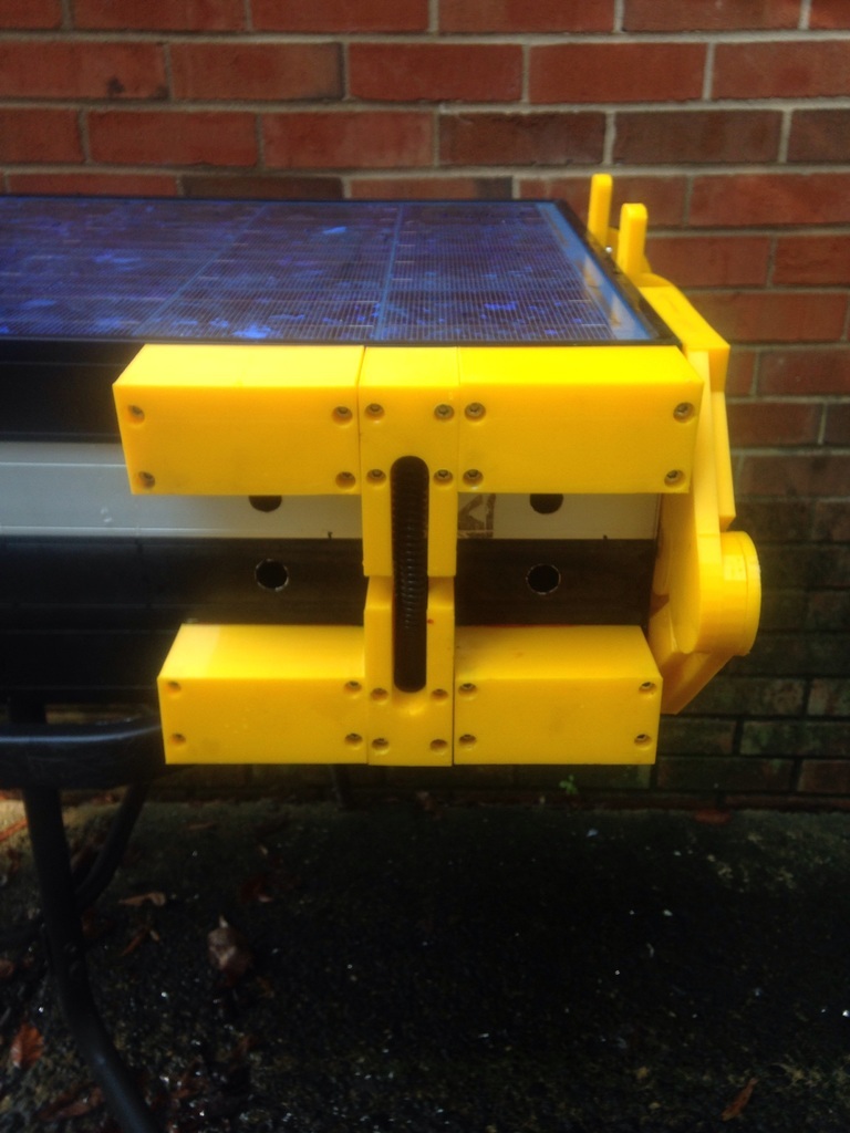 High output mobile solar array — miniatura 40