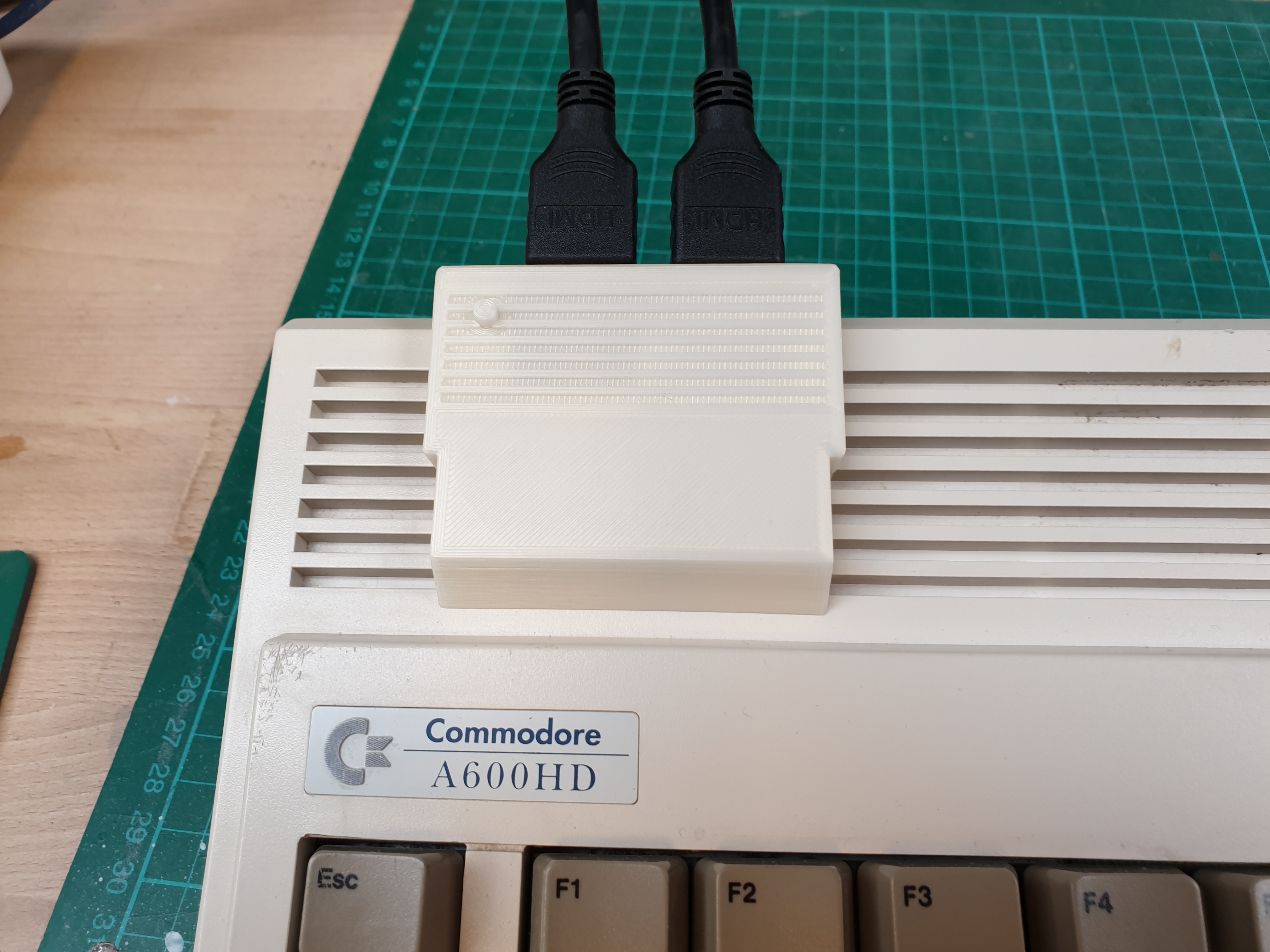 Dual HDMI housing for Amiga 600