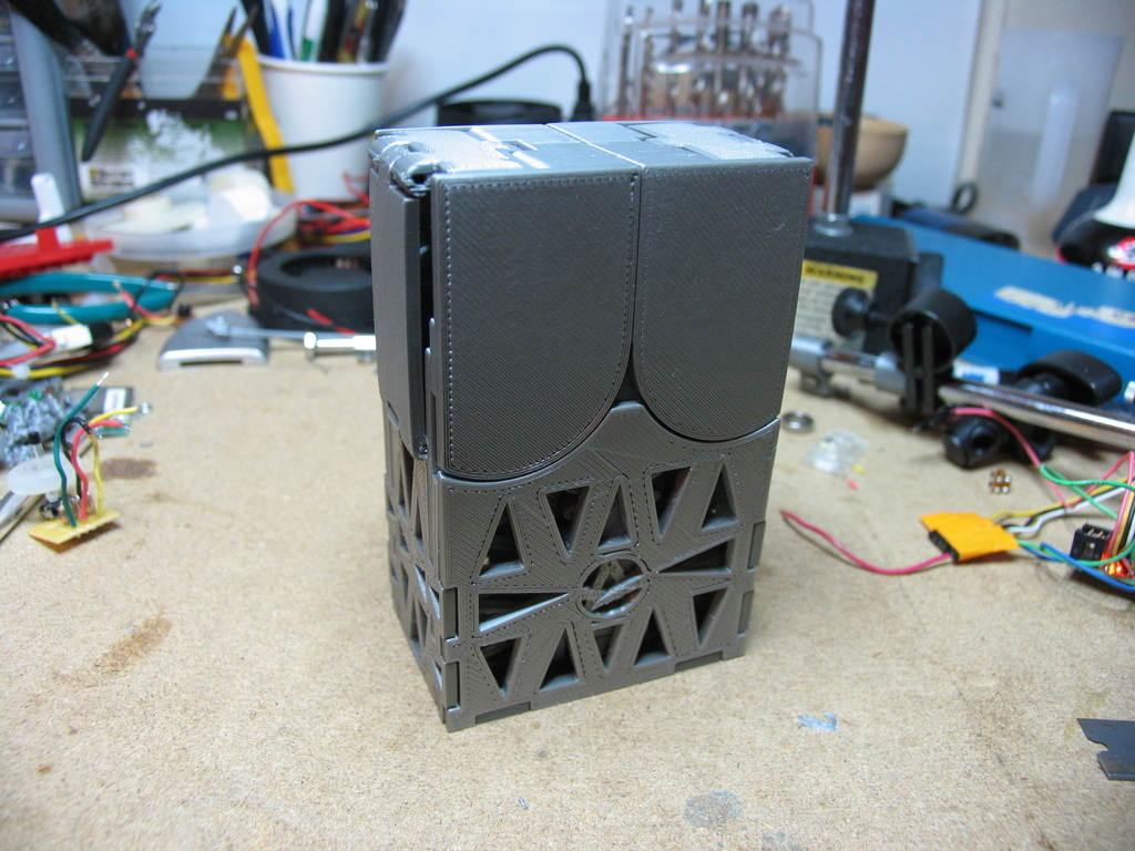 Miniatura 4 do modelo 3D Non-warping complex deck box with spring