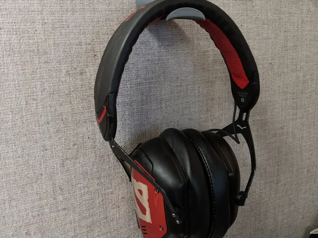 Cubicle Headphone Holder 50mm Partition