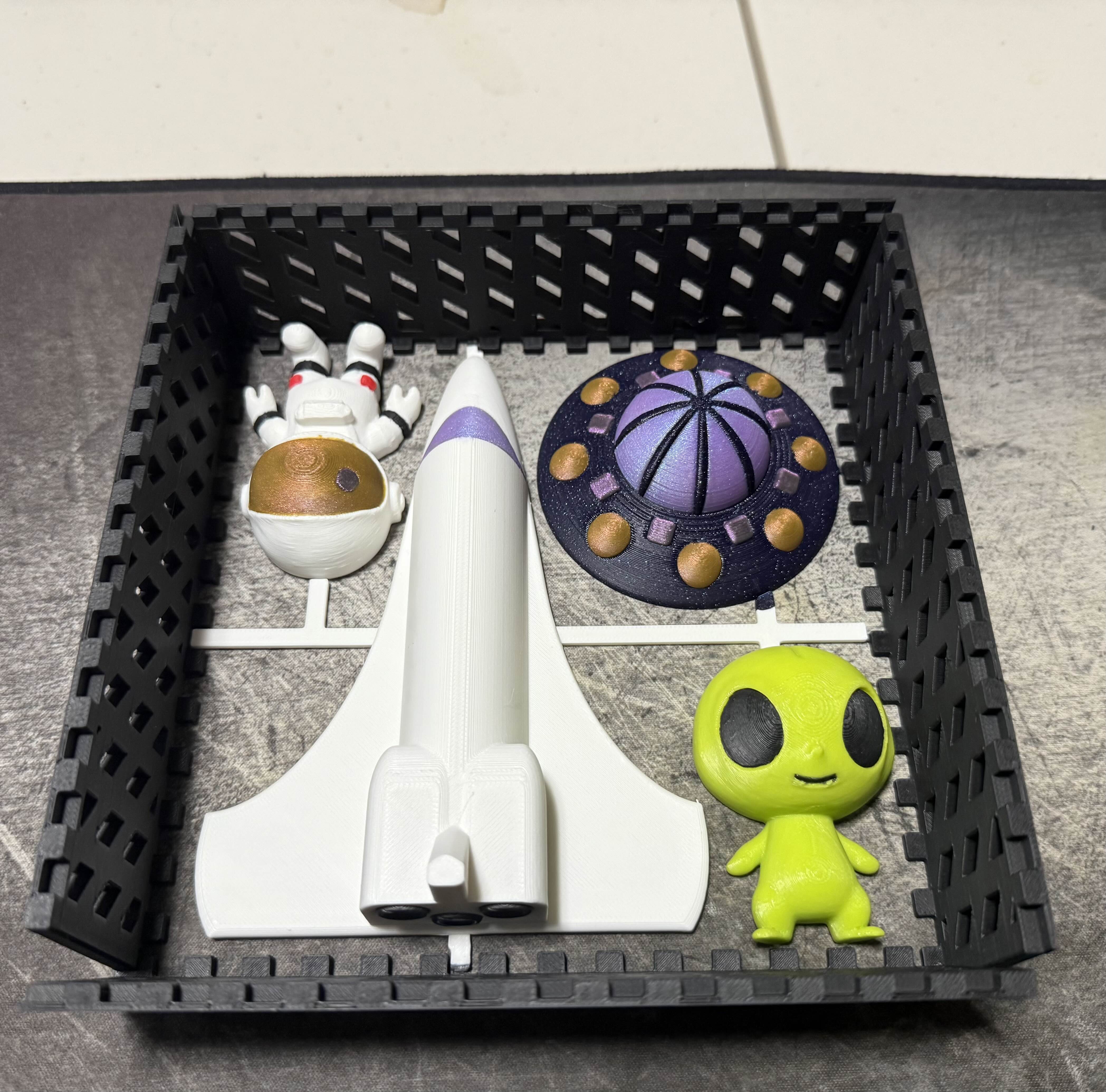Space Explorer Kit Card – LM Community Print Drive