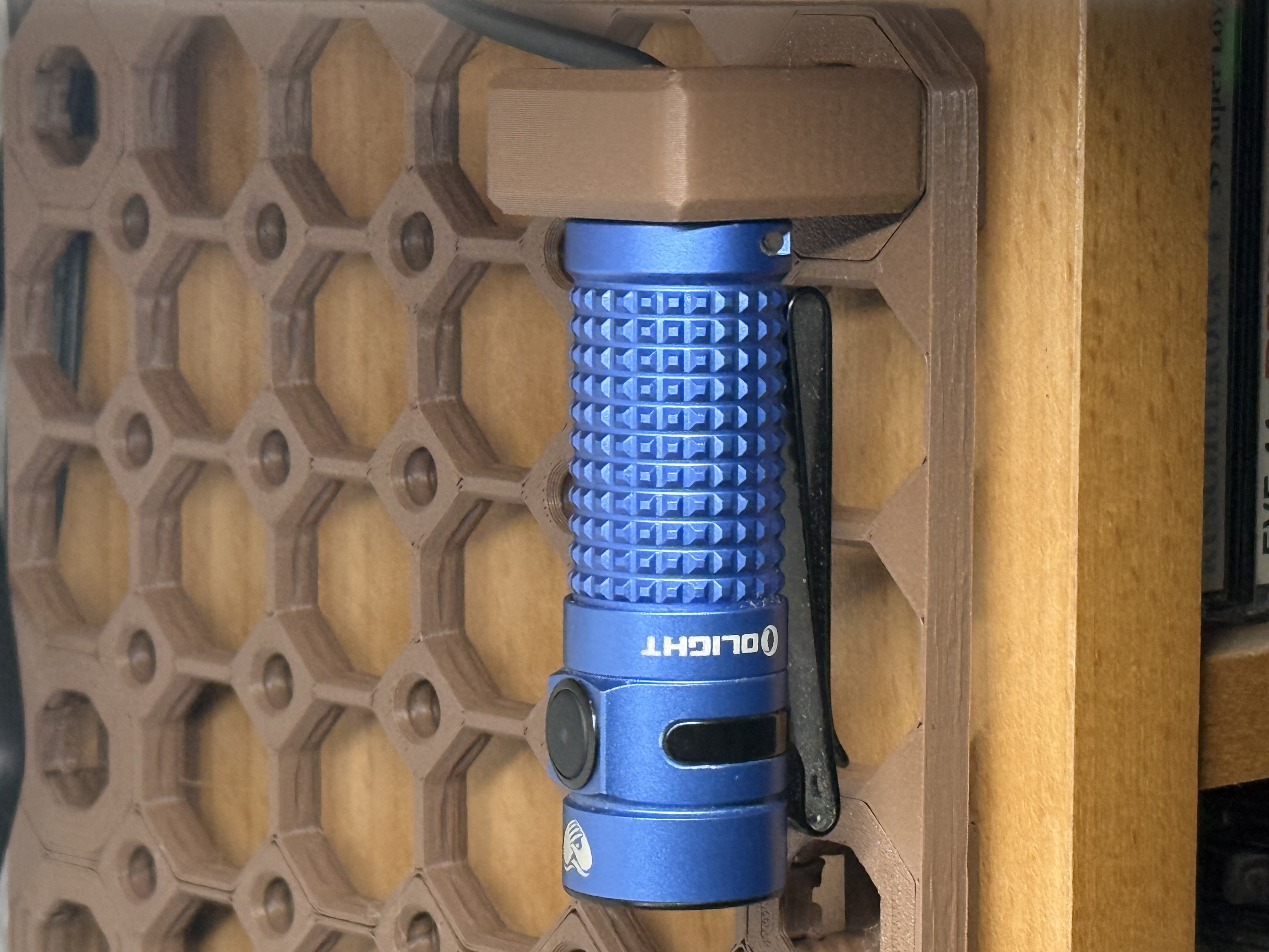 Olight Flashlight Charge Holder für Multiboard
