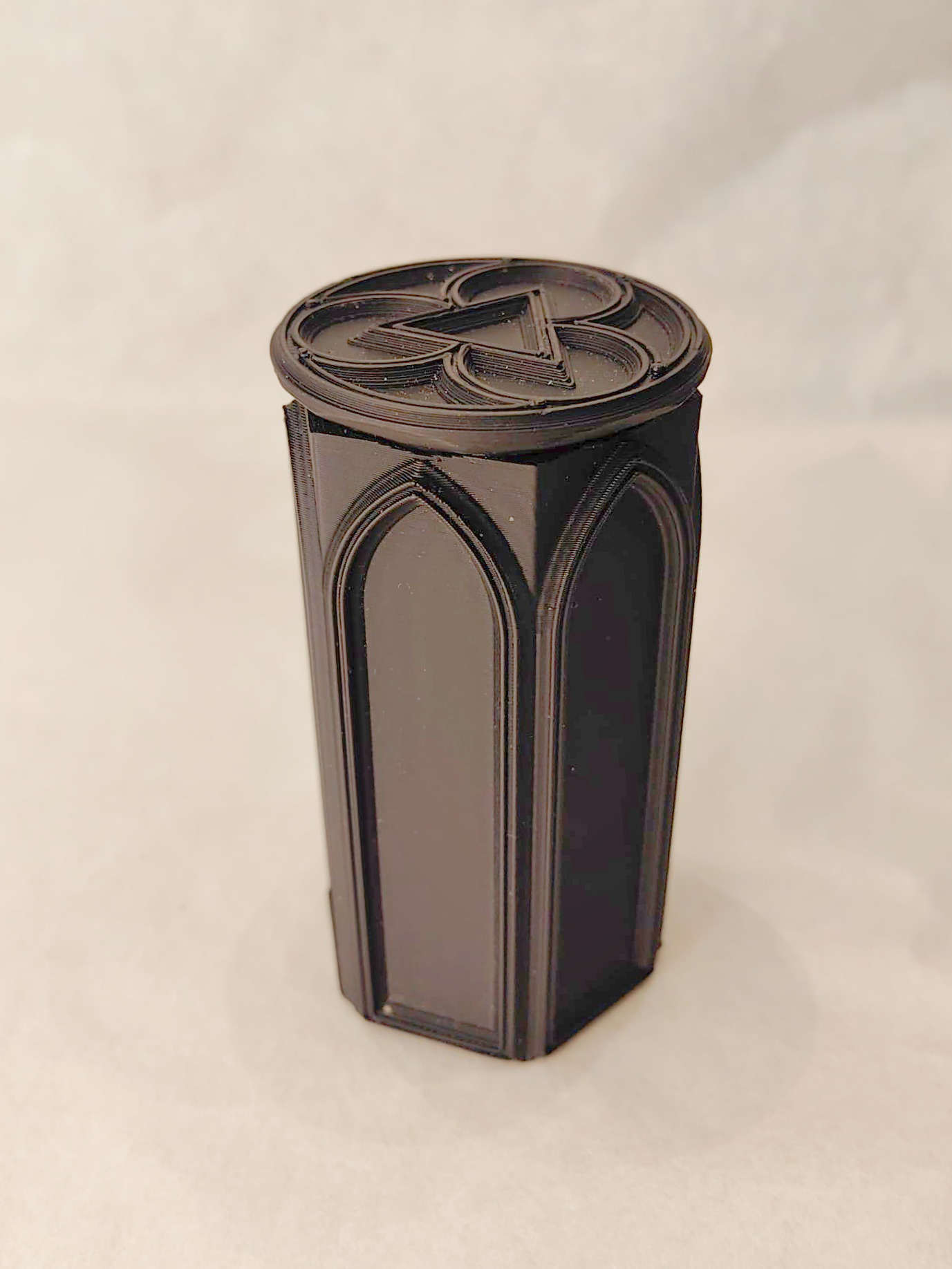 Click-Lid Box