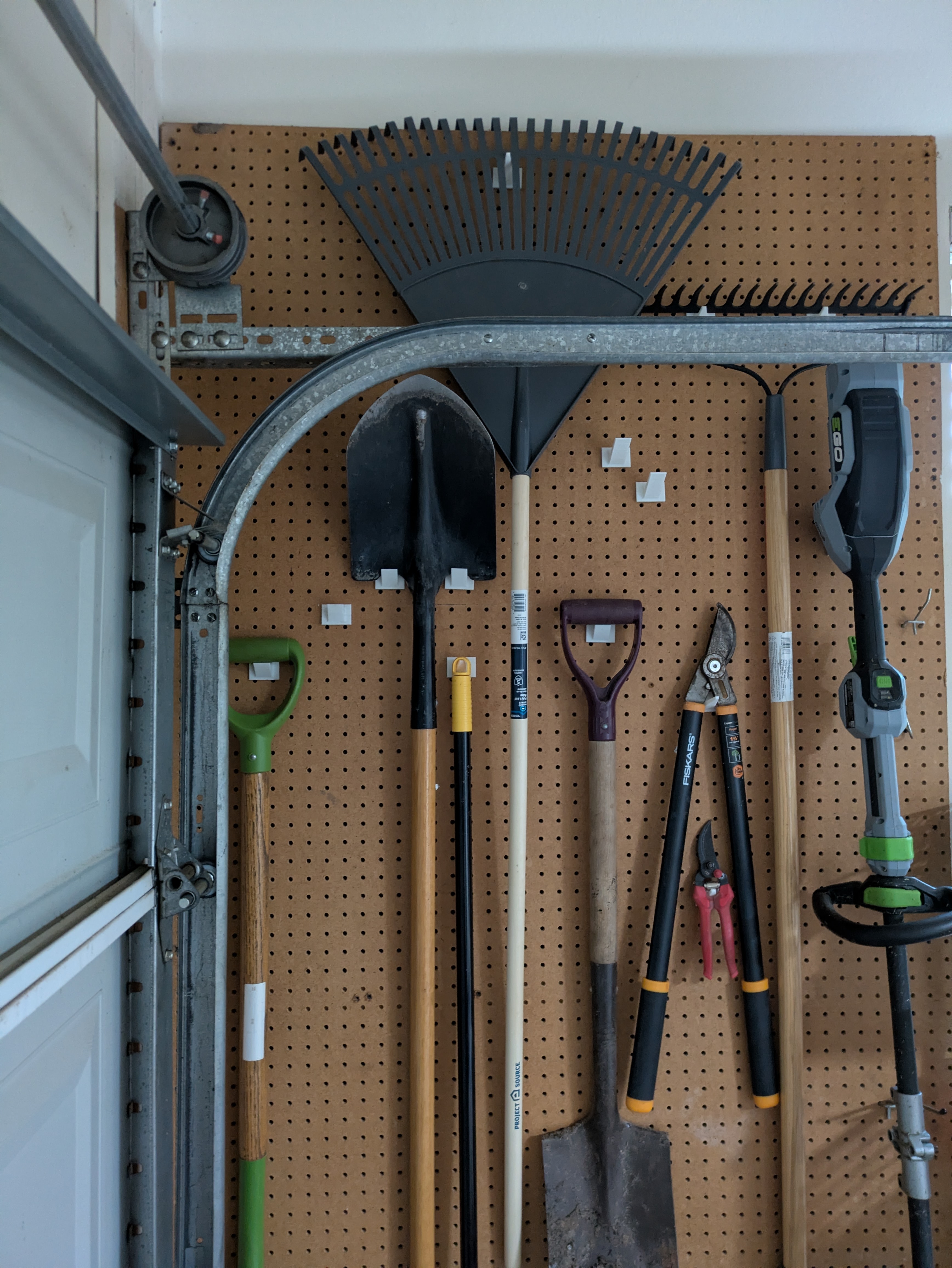 Miniatura 2 do modelo 3D Peg Board Hooks