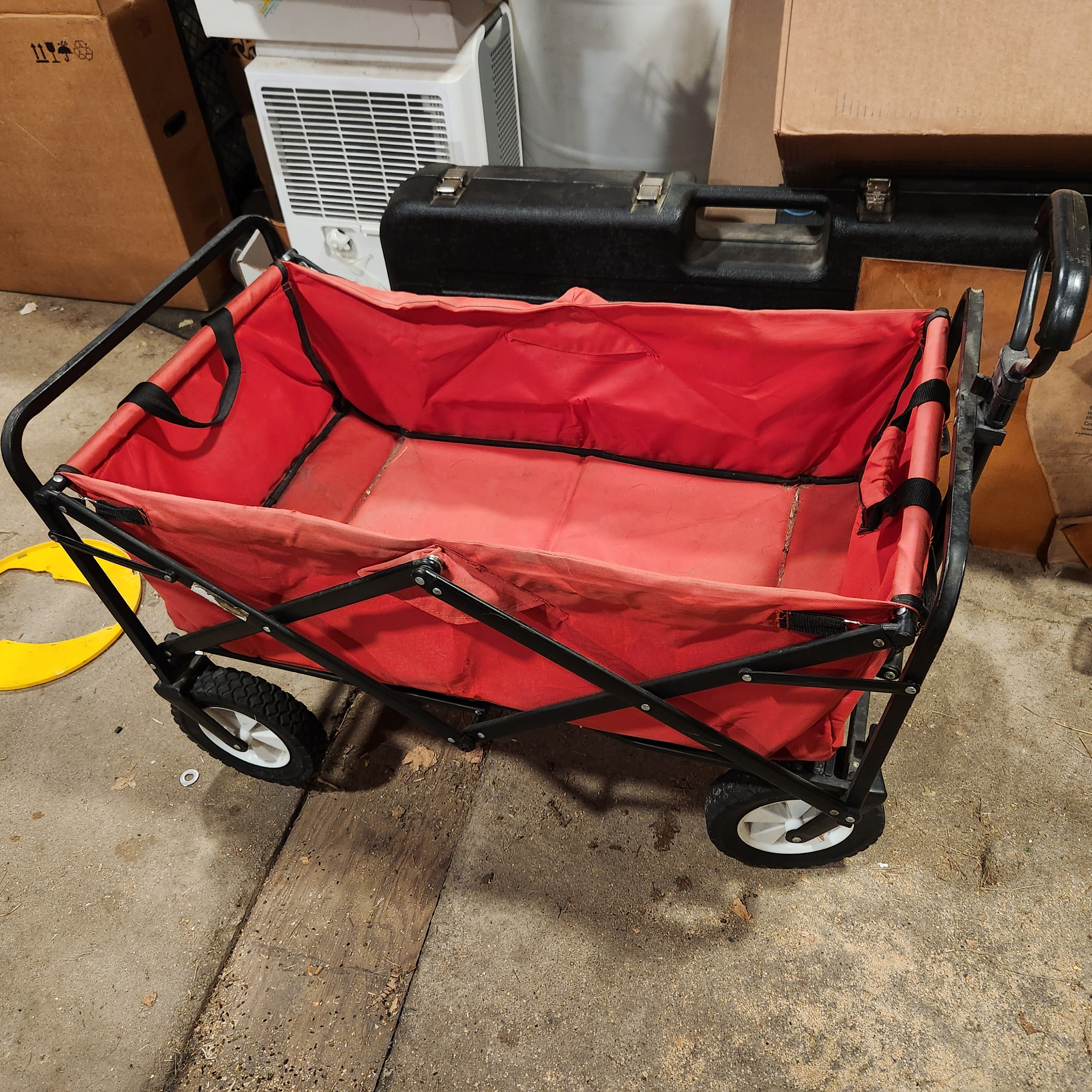 Folding Wagon Wheel Shaft Slot (Half)