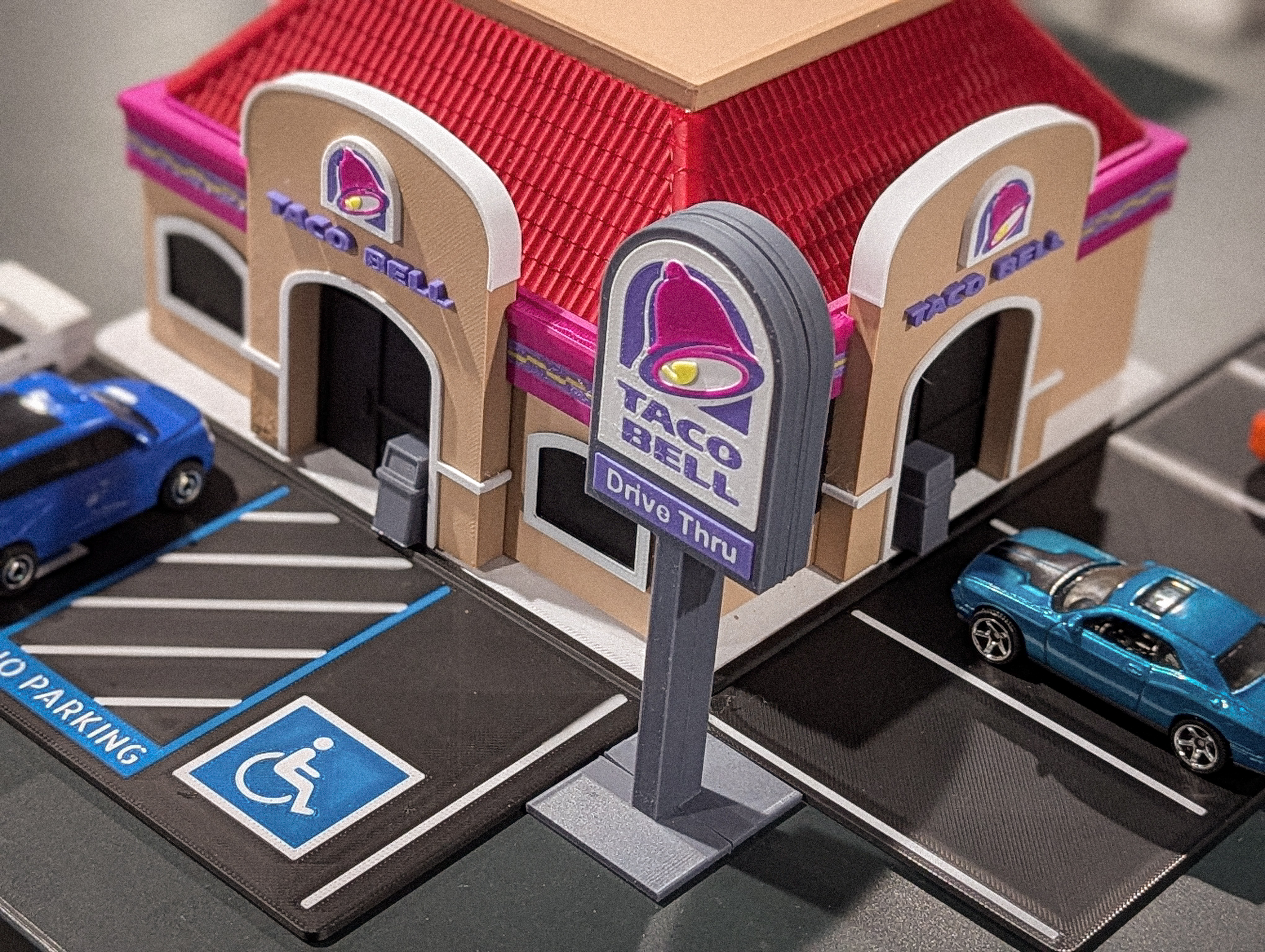 Retro Taco Bell Model Set - 1:64 Scale Diorama — thumbnail 12
