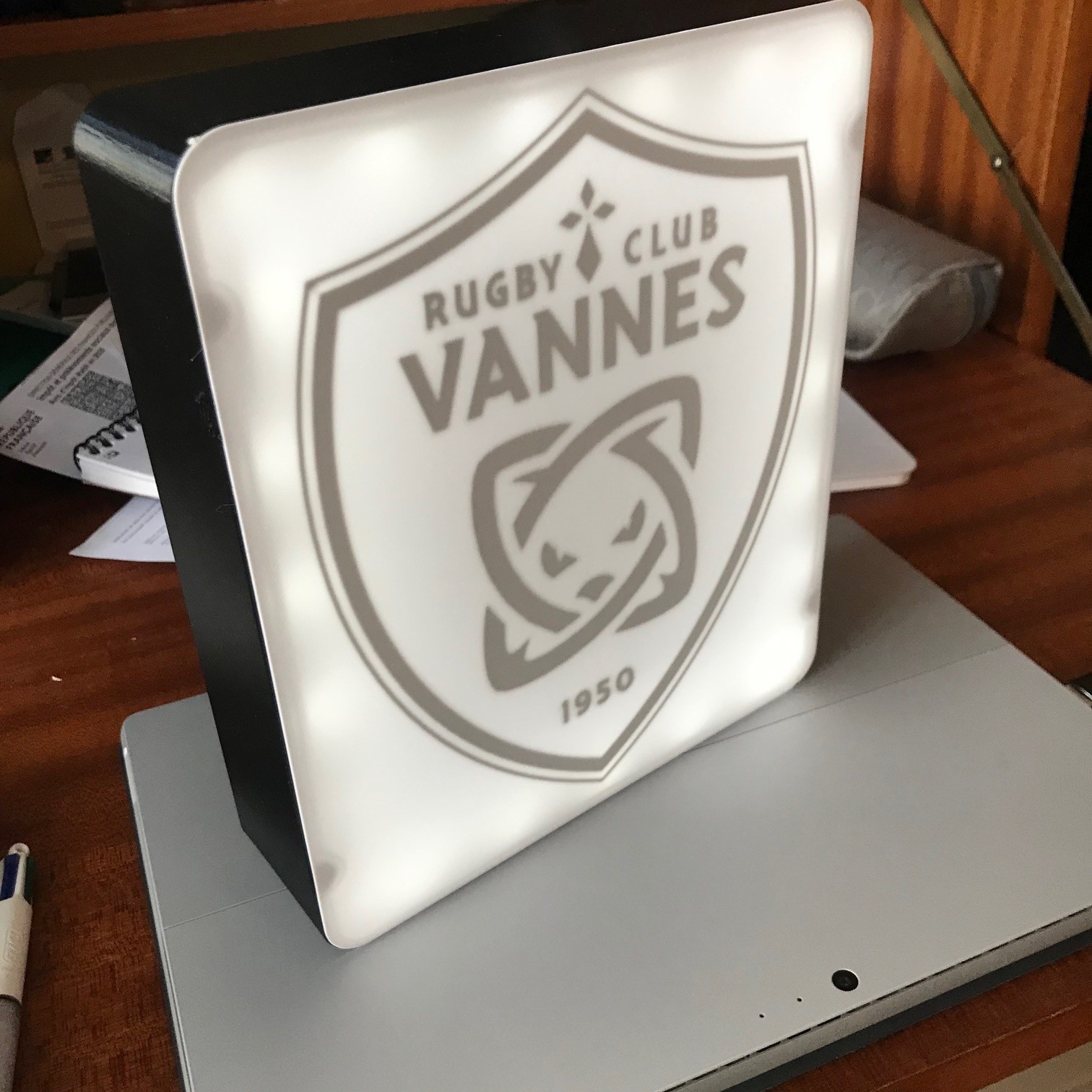 Logo Rugby Club Vannes (veilleuse rétro-éclairée)