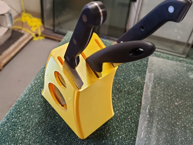 Knife block