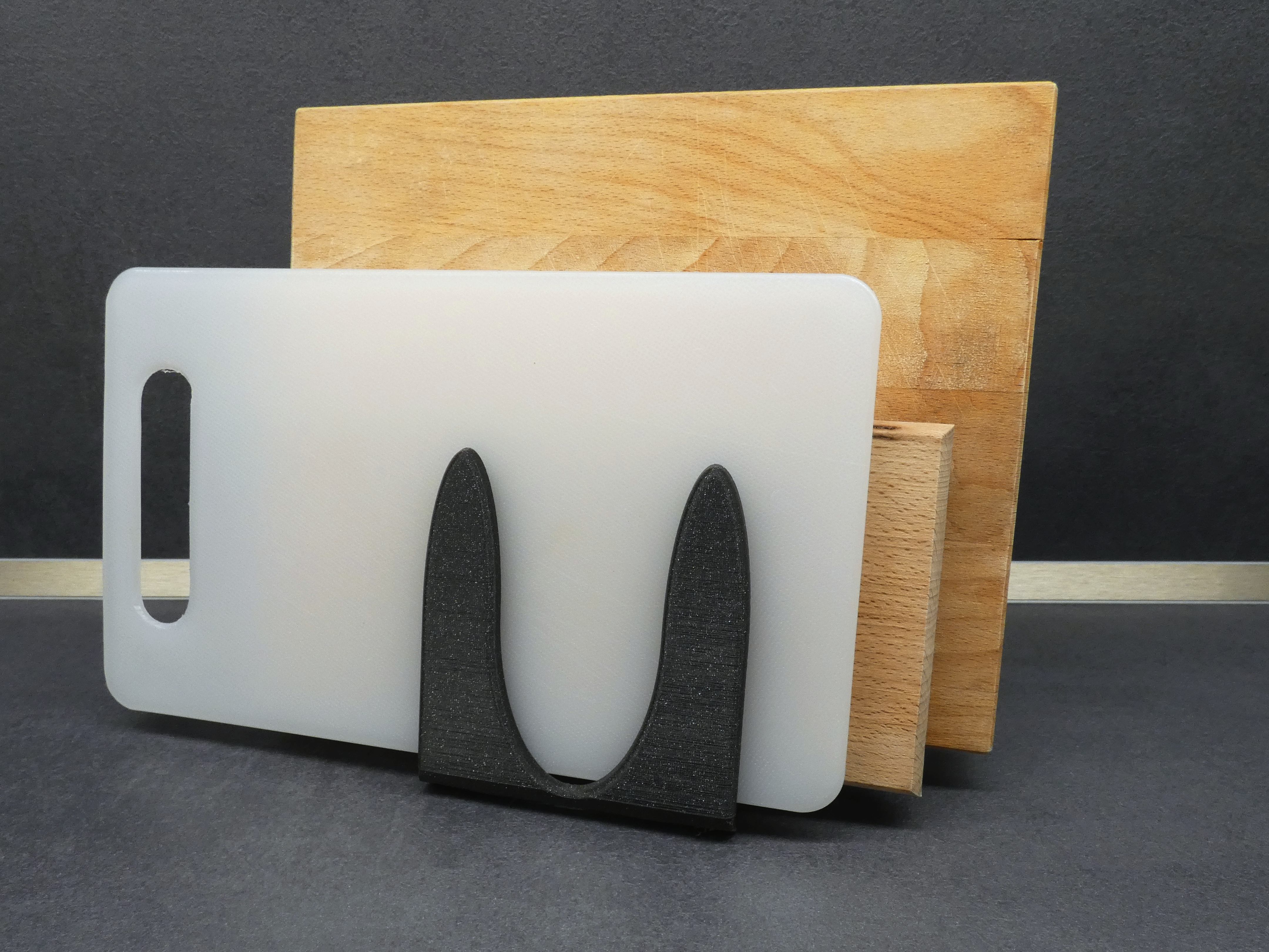 Chopping board holder