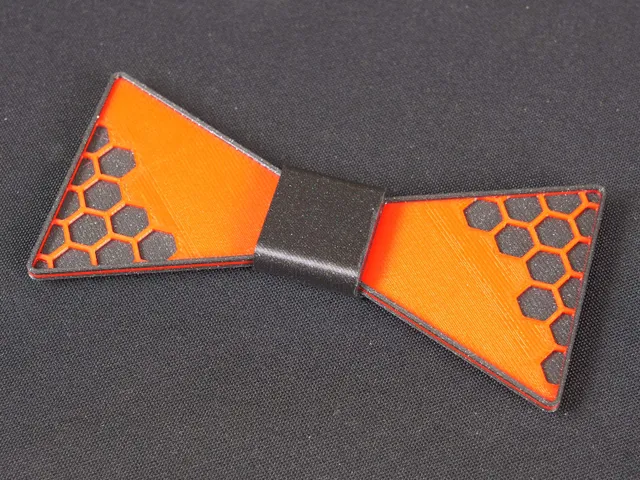 Hexagon bowtie